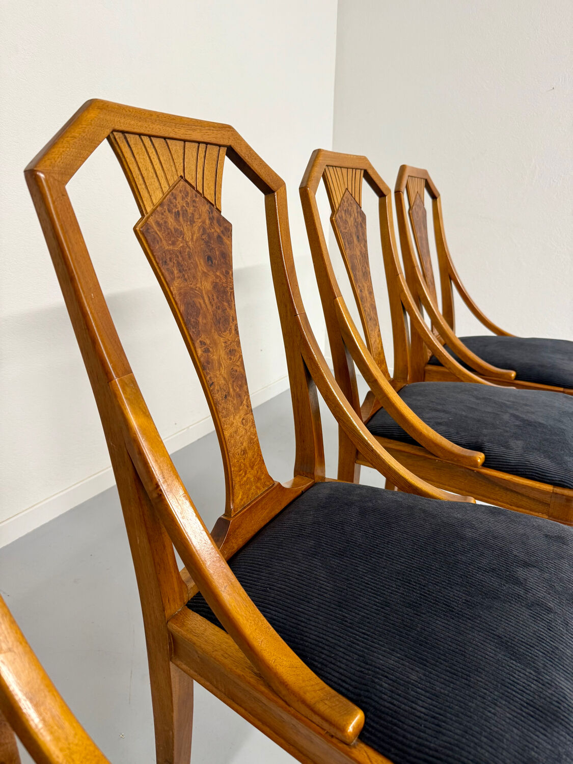 Set of 4 walnut/burl wood chairs, Art Nouveau, early 20th century