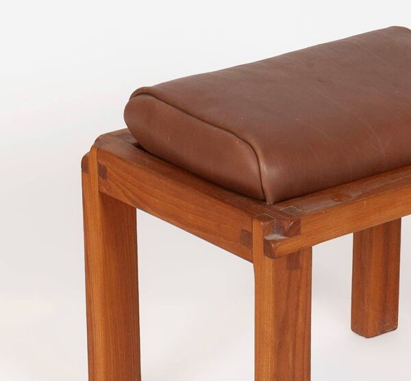 Pierre chapo, coiffeuse, tabouret et pouf 1989