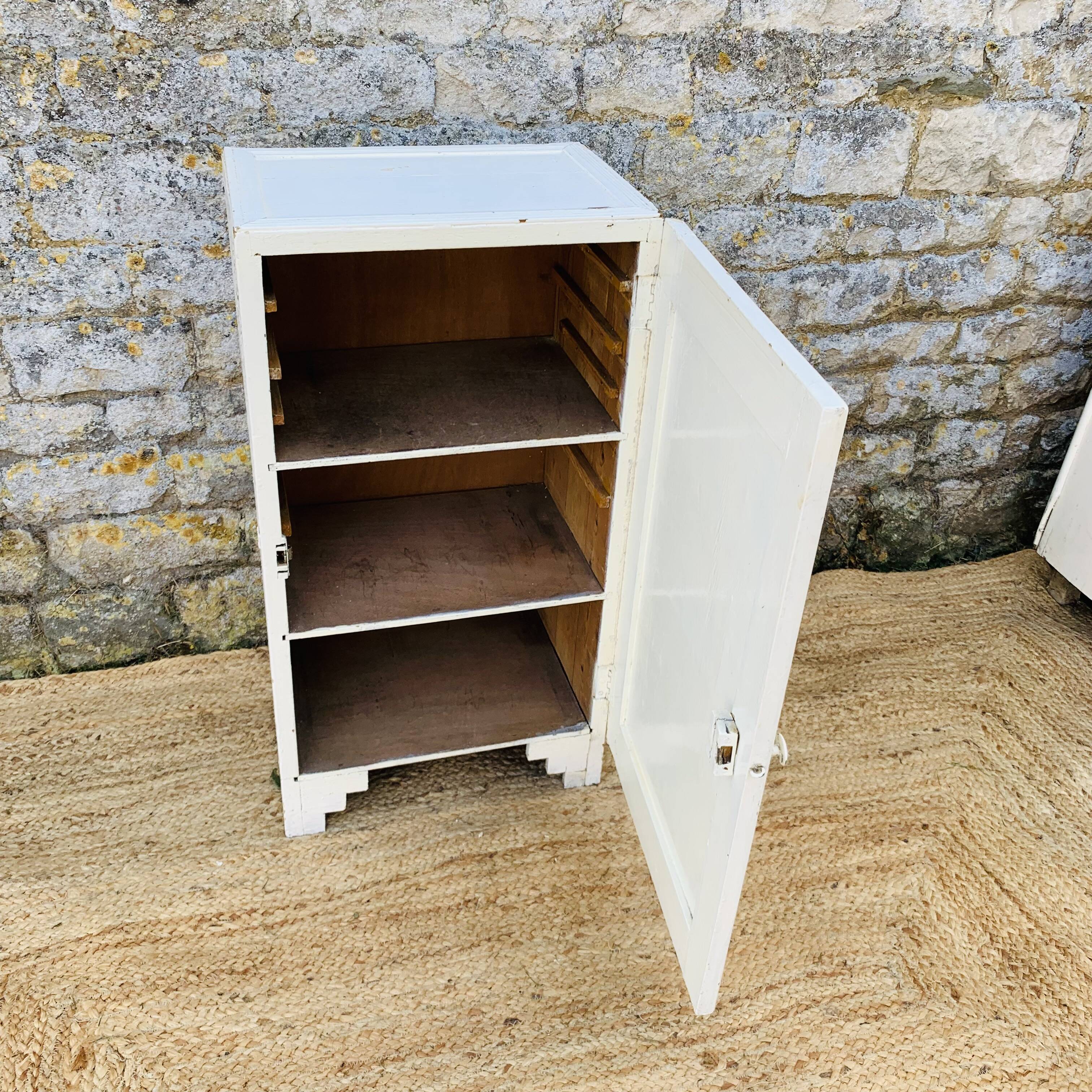 Small white Parisian piece of furniture