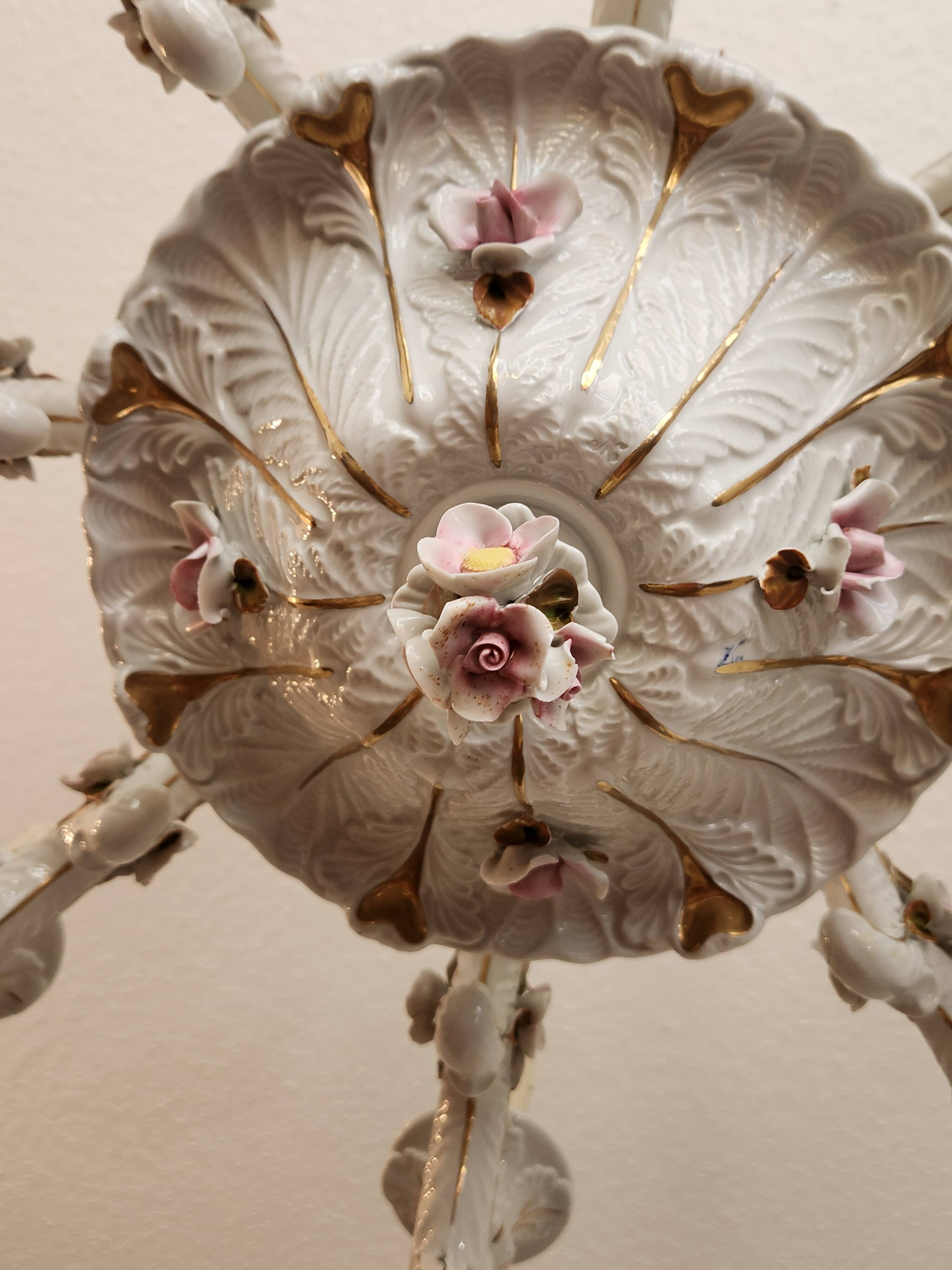 Large hand-painted gilded chandelier mangani ceramiche porcelain