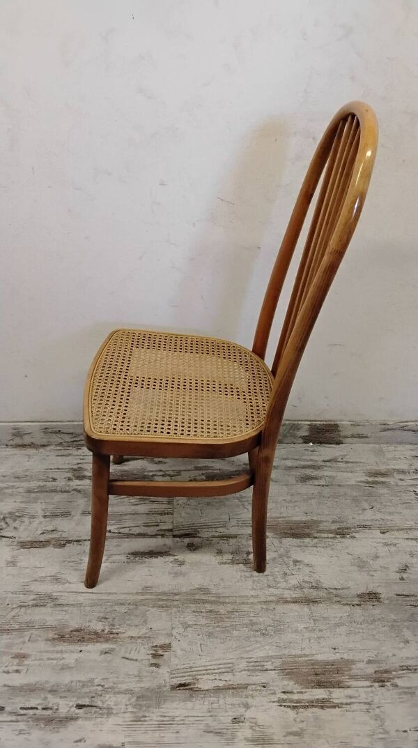 Chaise en bois cannée modèle '' Eden