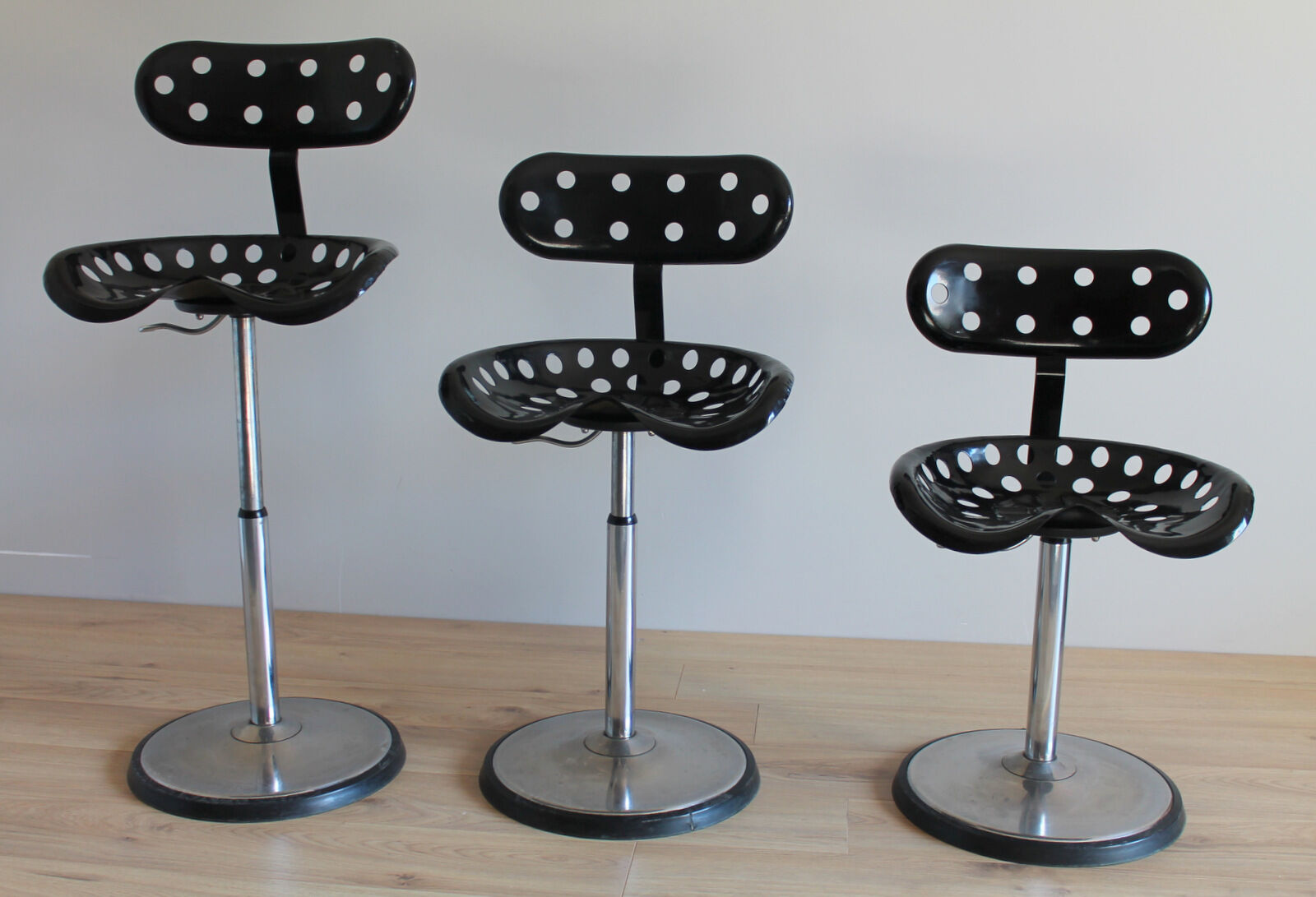 Set of 3 Mirima Stools