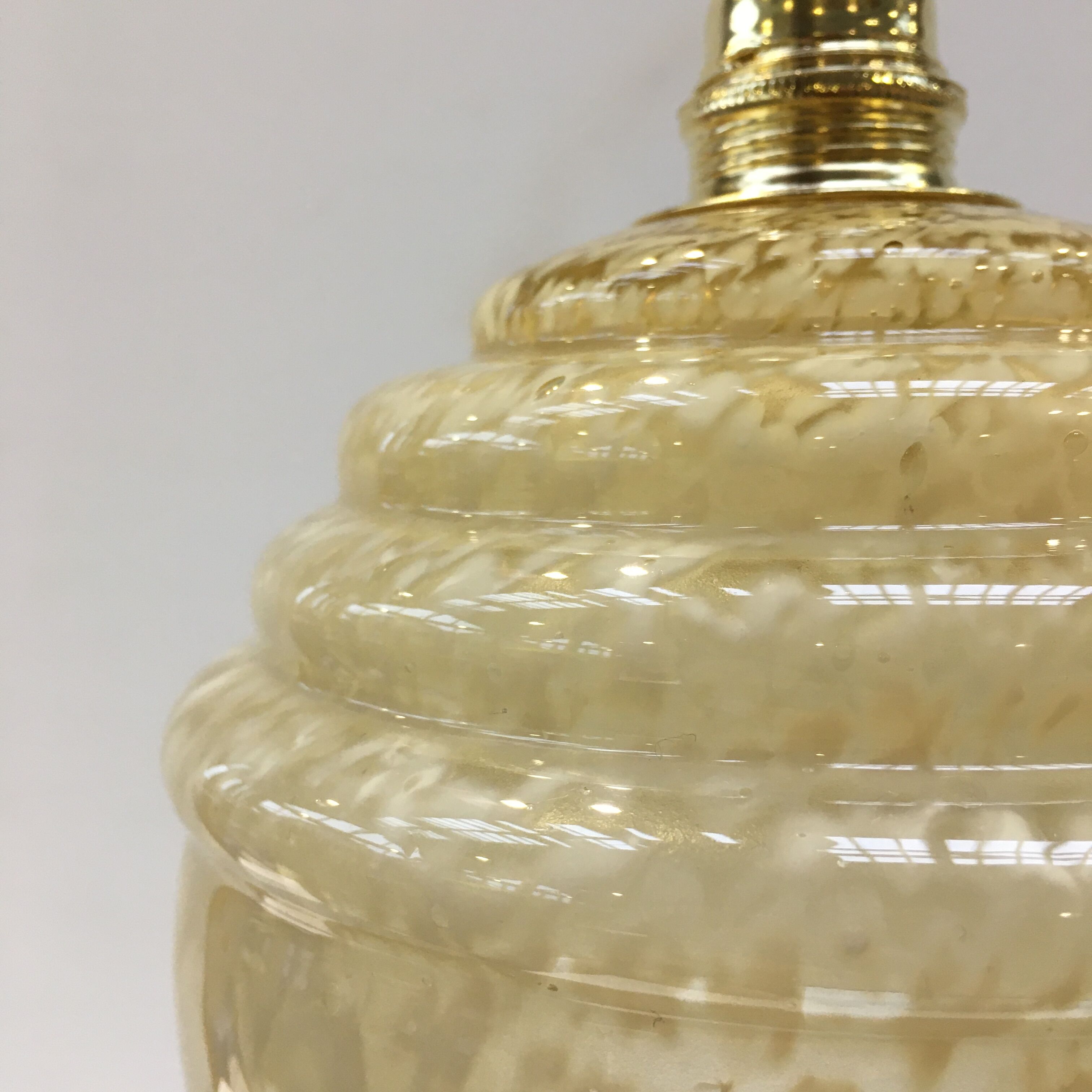 Art deco pendant lamp in yellow Clichy glass