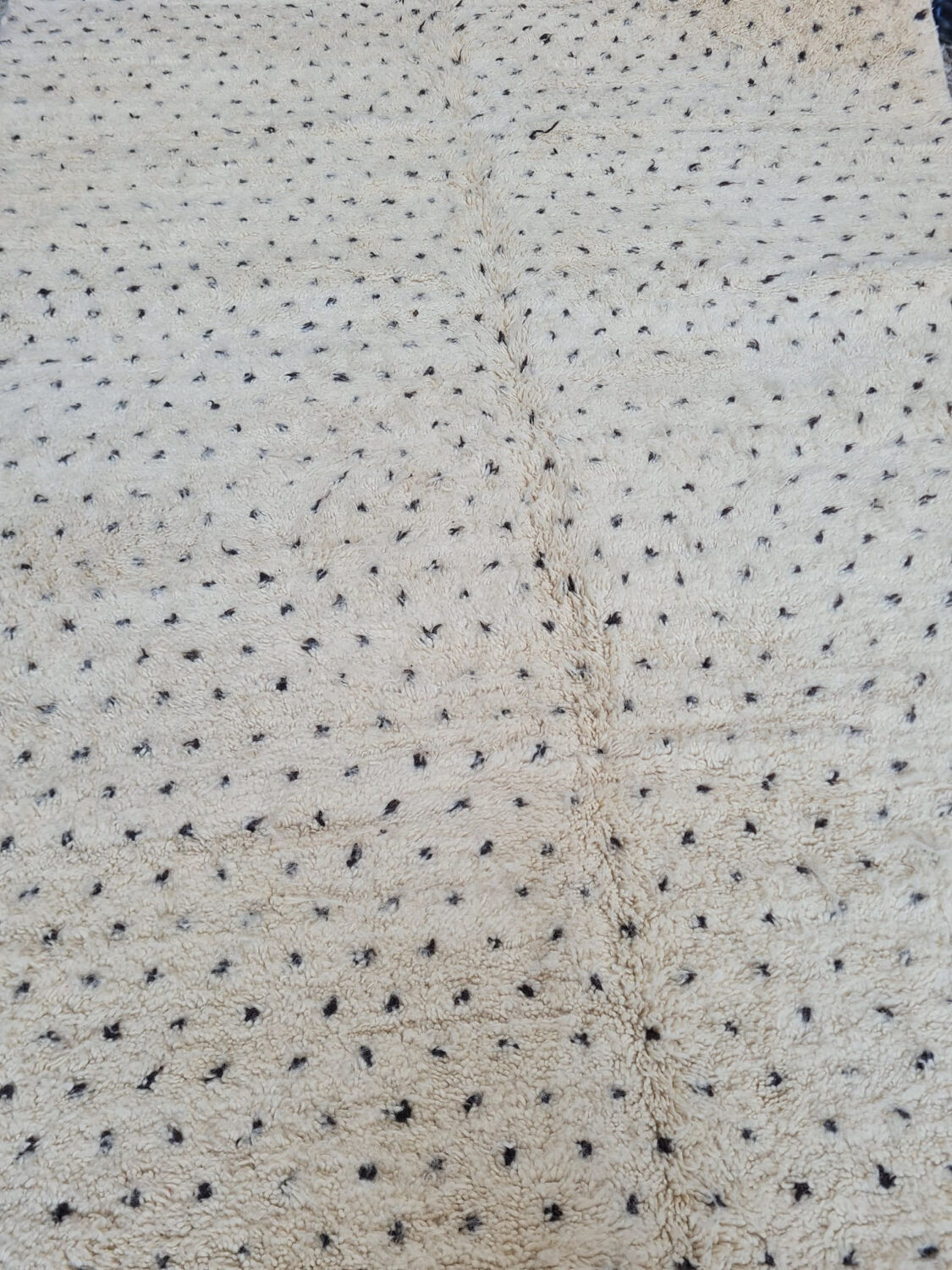 Berber wool carpet 200x320cm