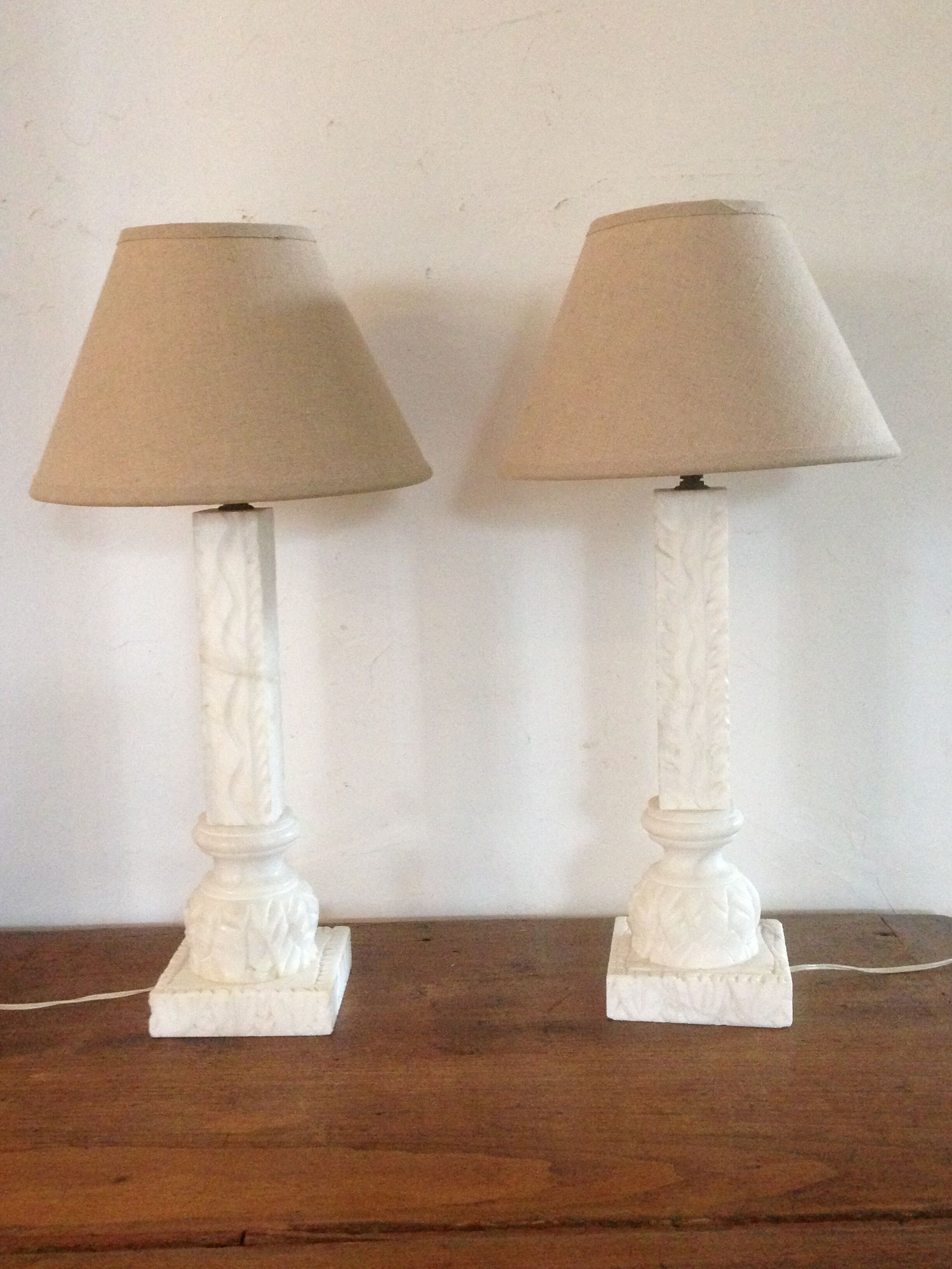 Feet of carved Alabaster column lamp