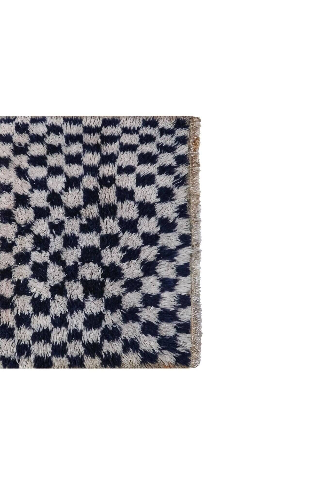 Vintage handmade Turkish rug 77x140 cm