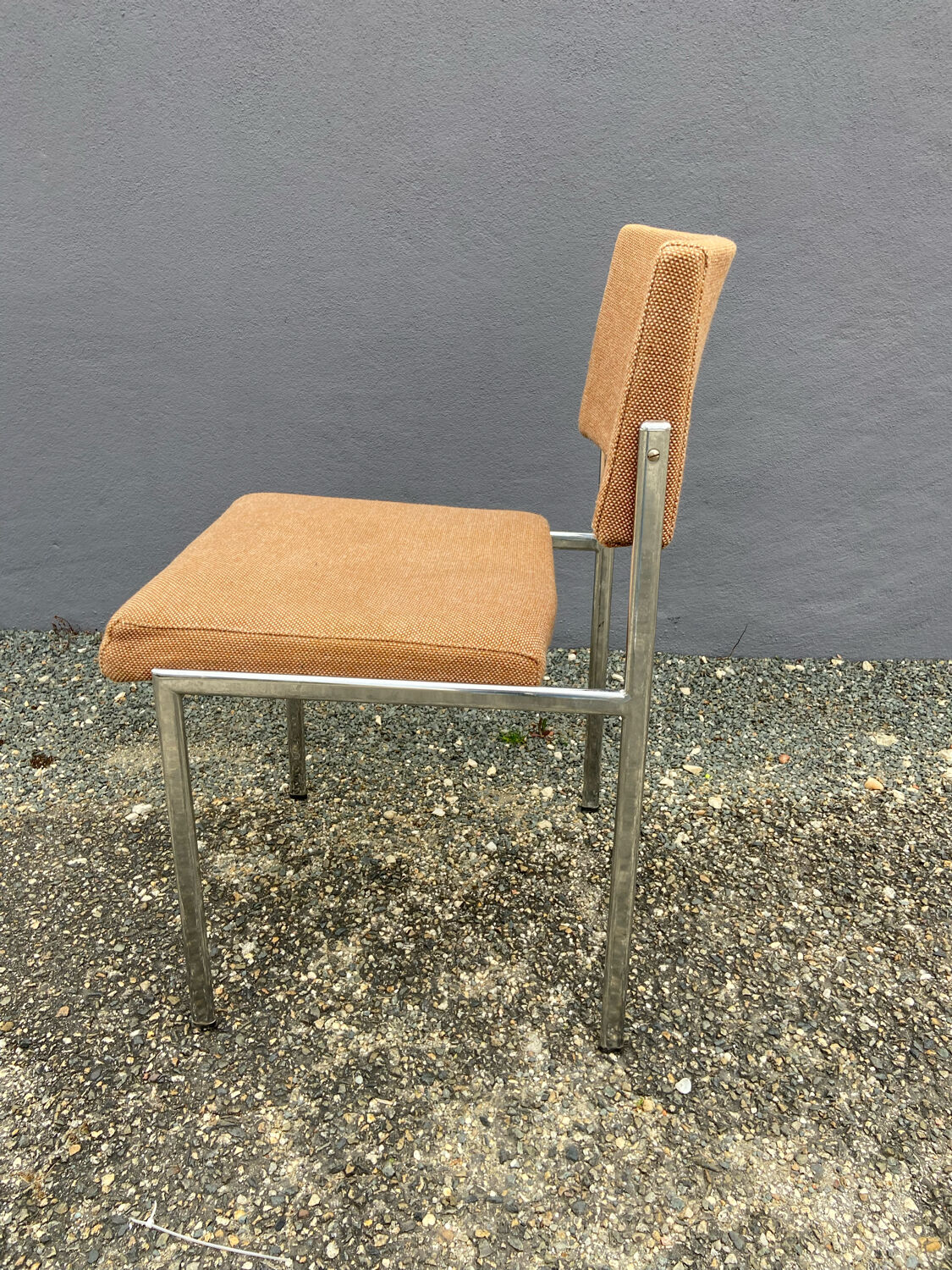 Set of 4 chromed metal chairs