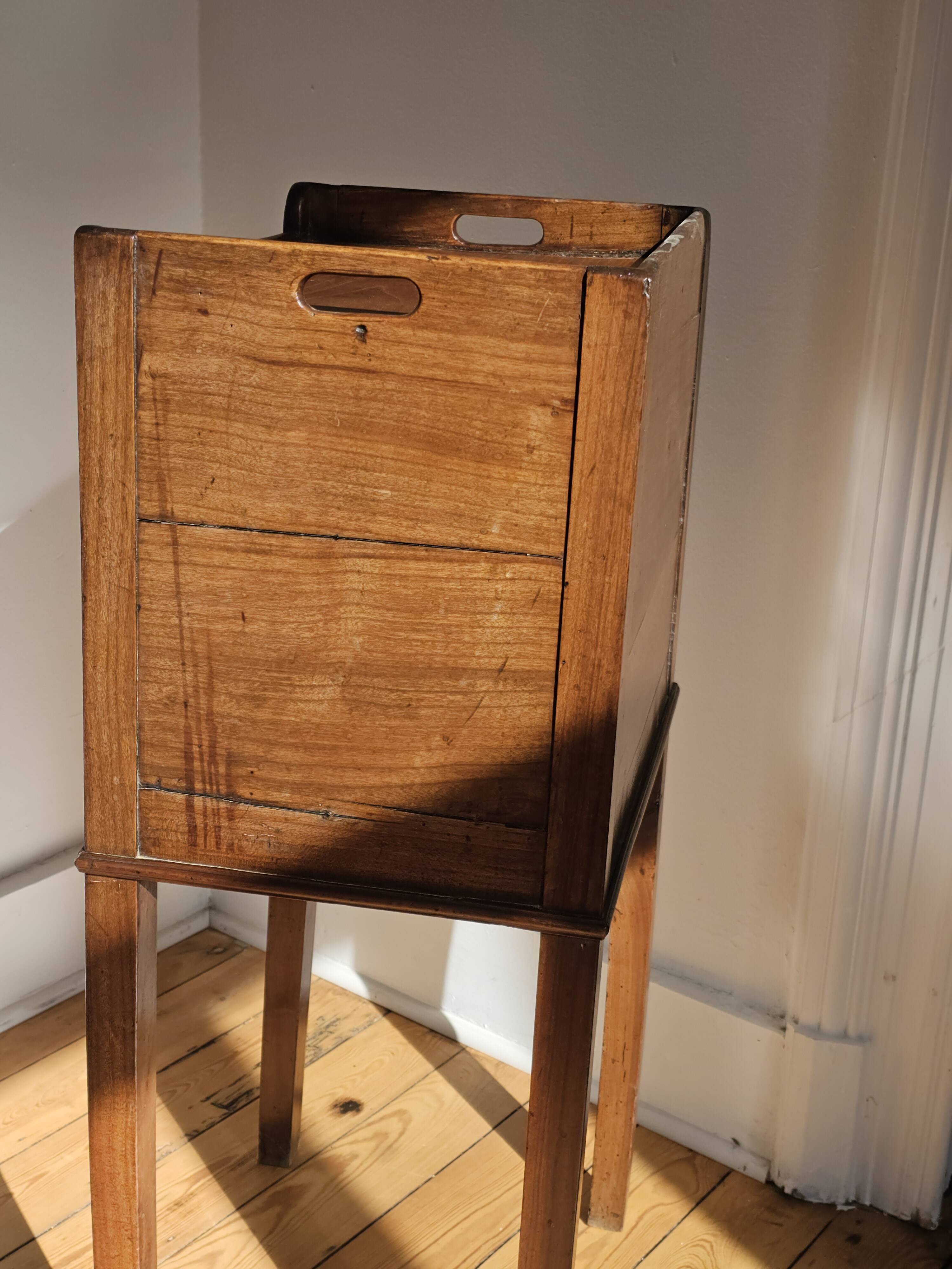 Solid wood side table - Louis XVI style