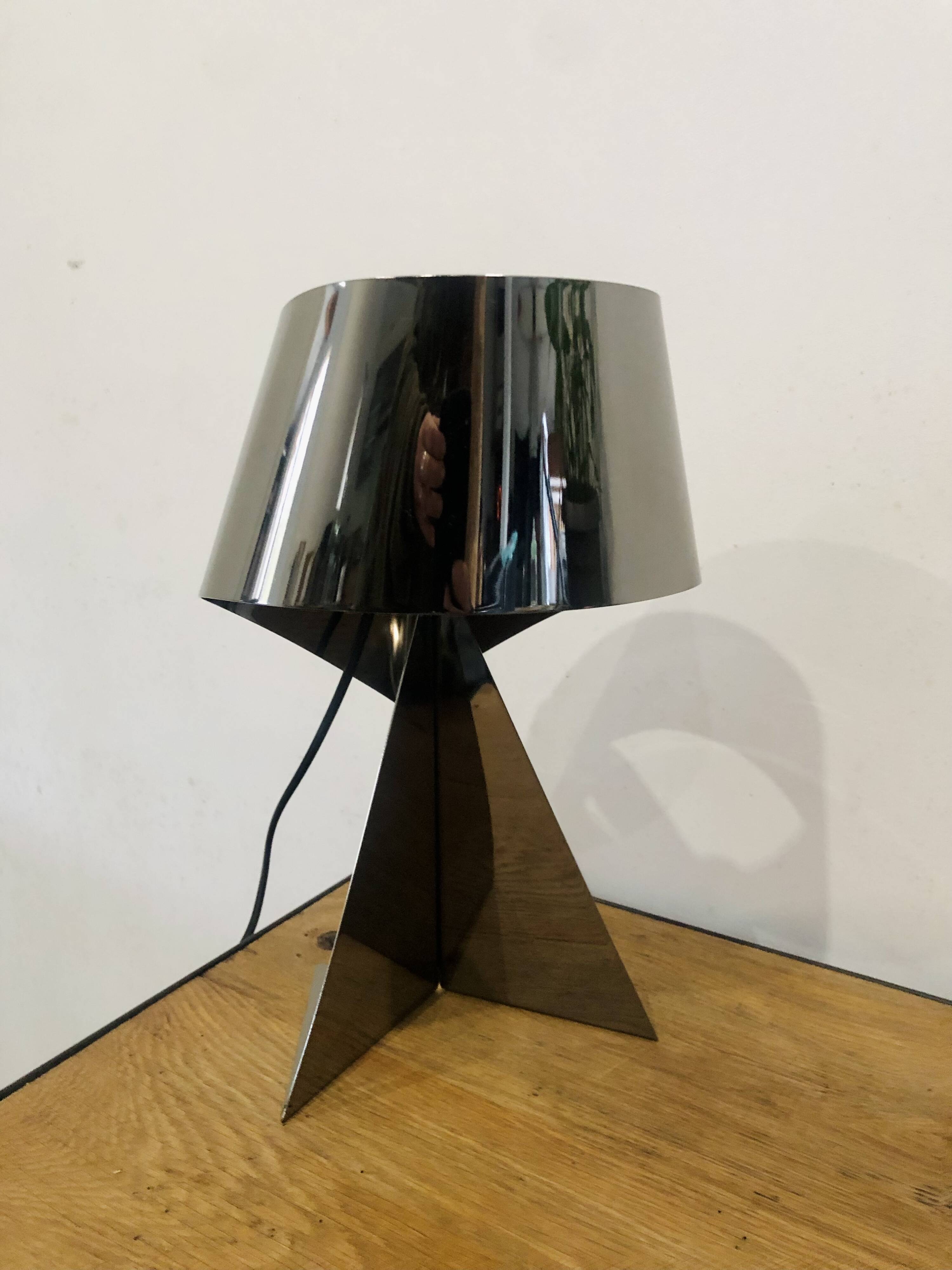 Ribbon Habitat Lamp