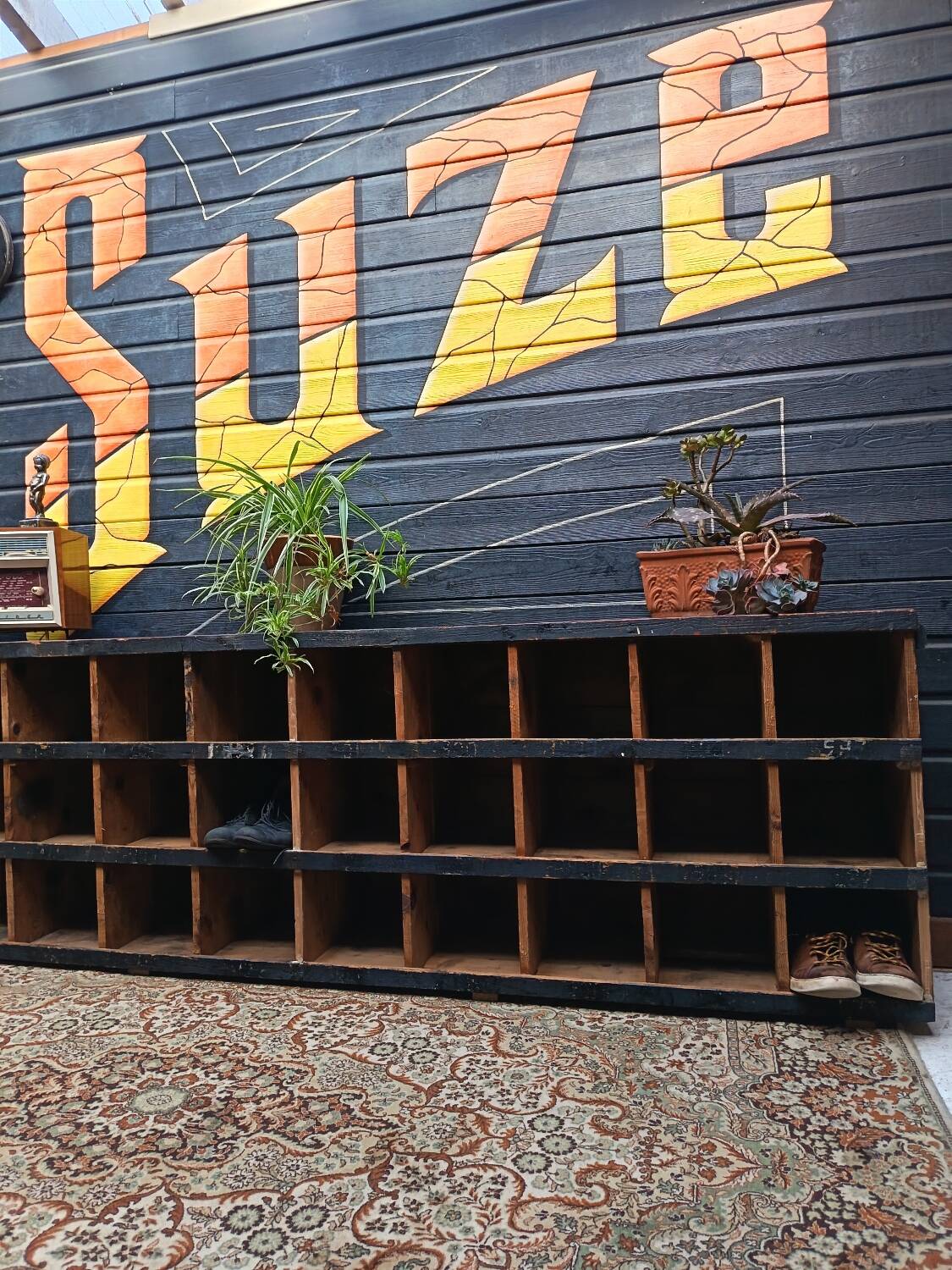 Workshop cabinet/storage bench