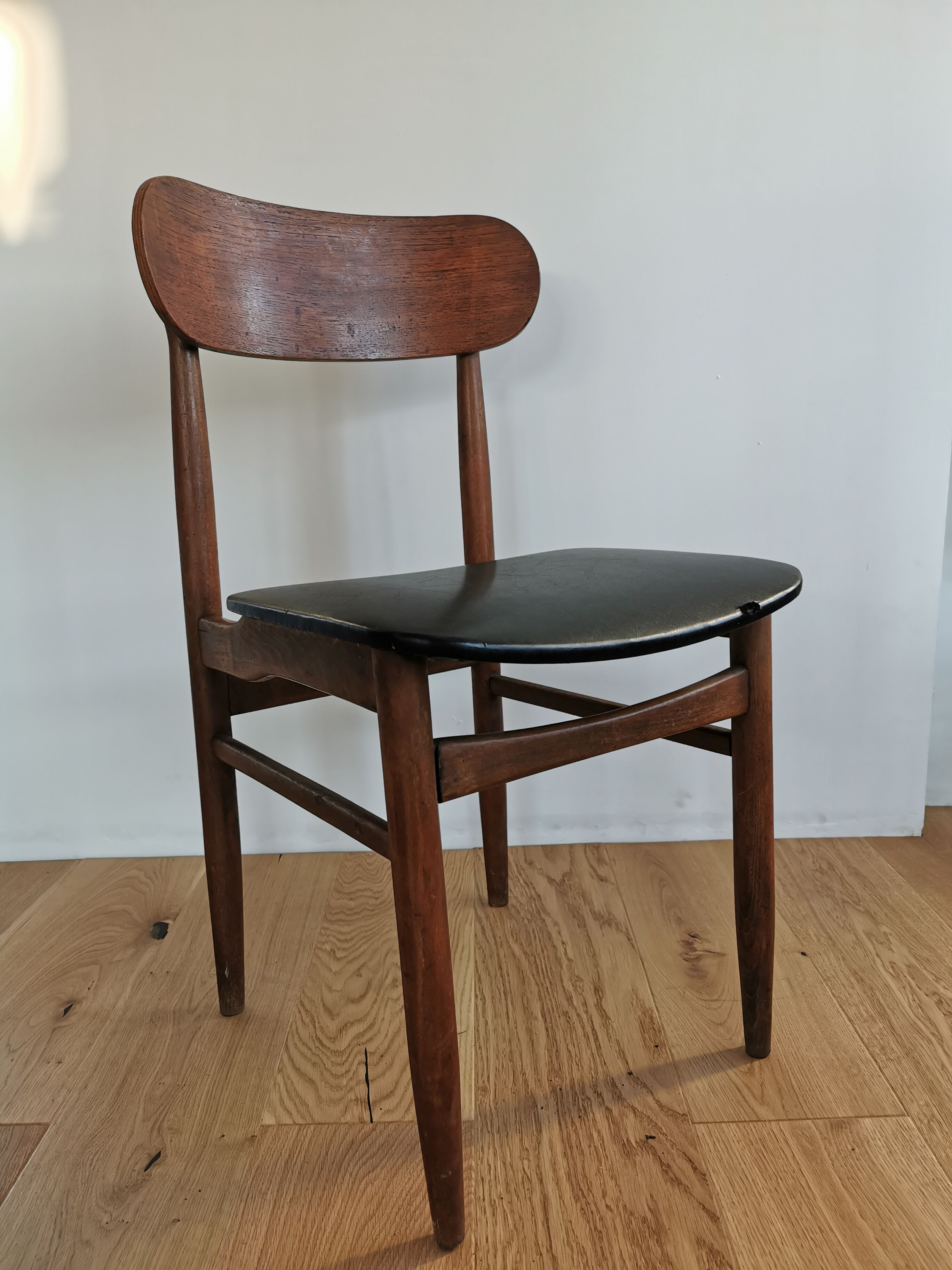 Paire chaises italiennes Consorzio Sedie Friuli