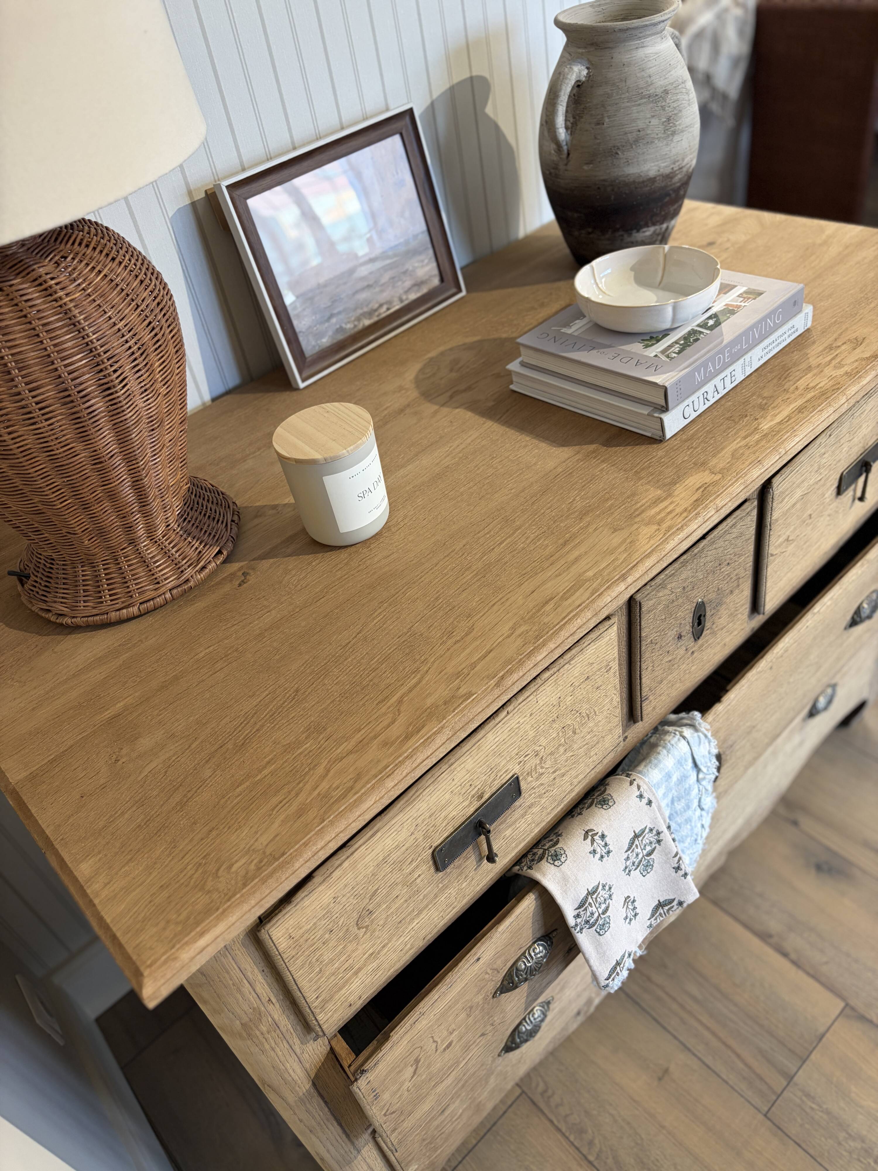 Solid oak chest of drawers - 5 drawers