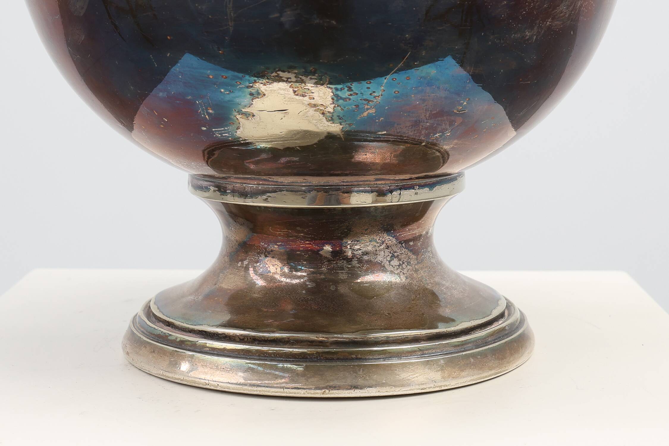 Art deco Silverplated champagne cooler with Patinated Surface, France 1920s
