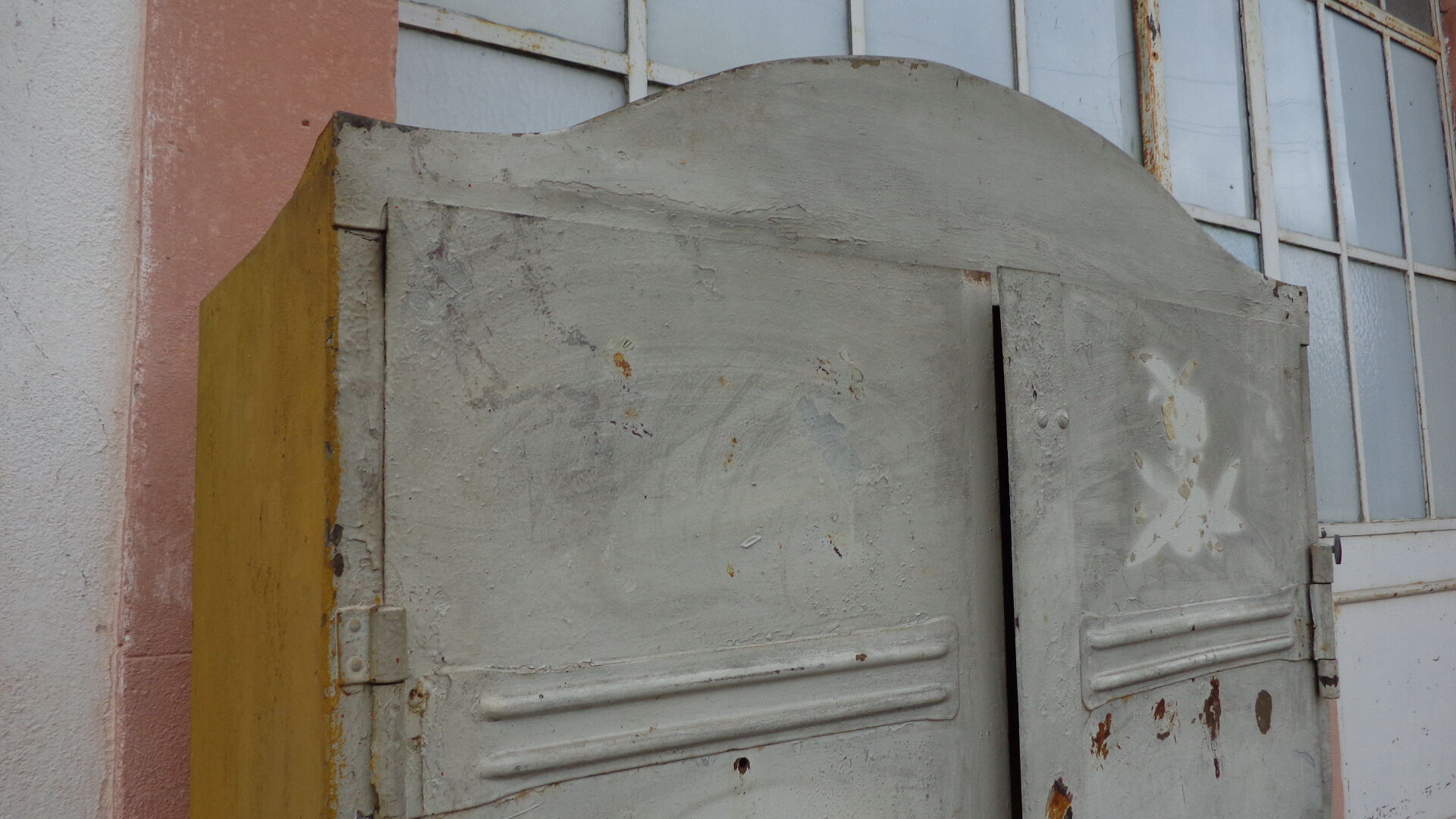 2-door factory metal locker