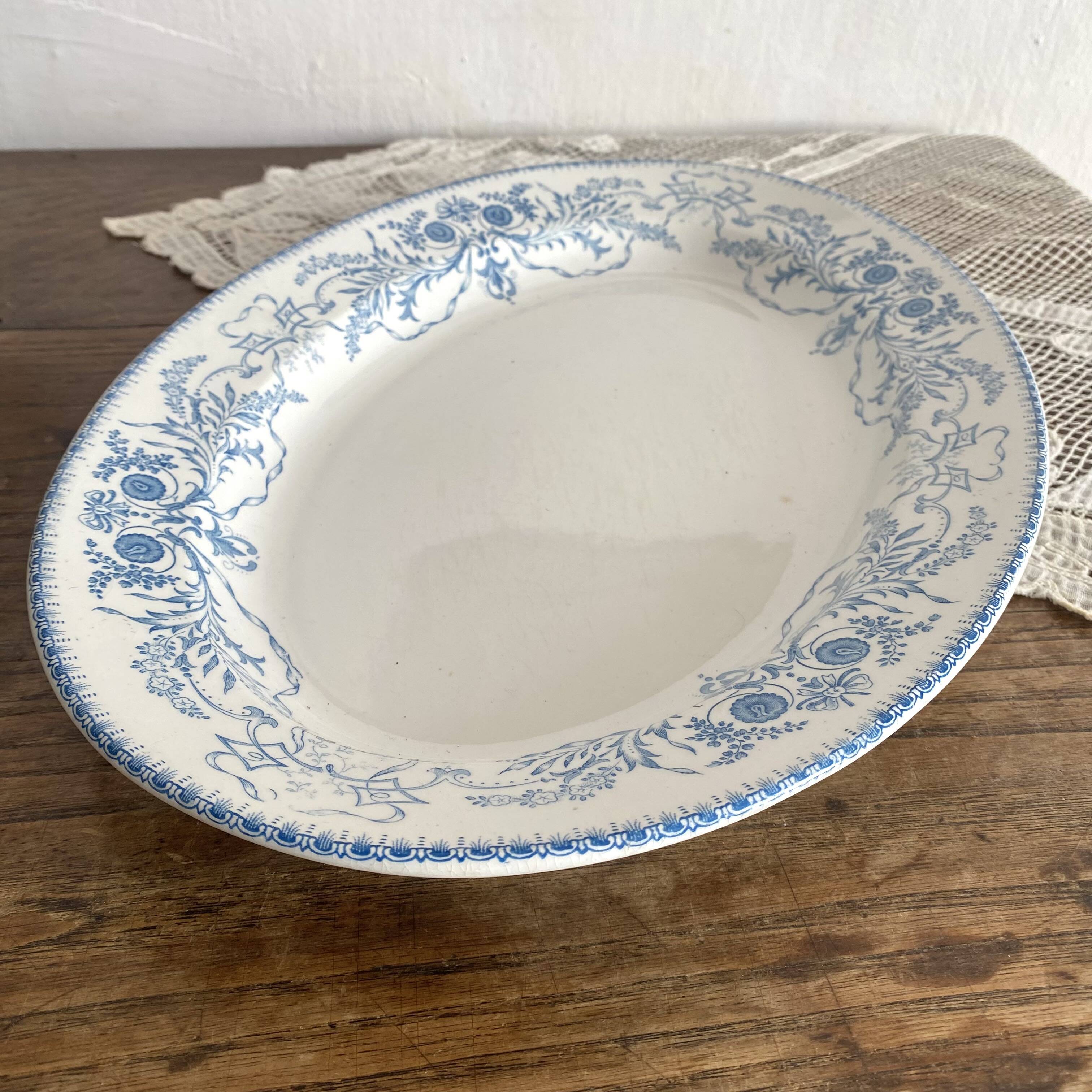 Boch Frères Rubis model ironstone oval dish