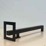 Paire de chenets modernistes en acier et fer forgé