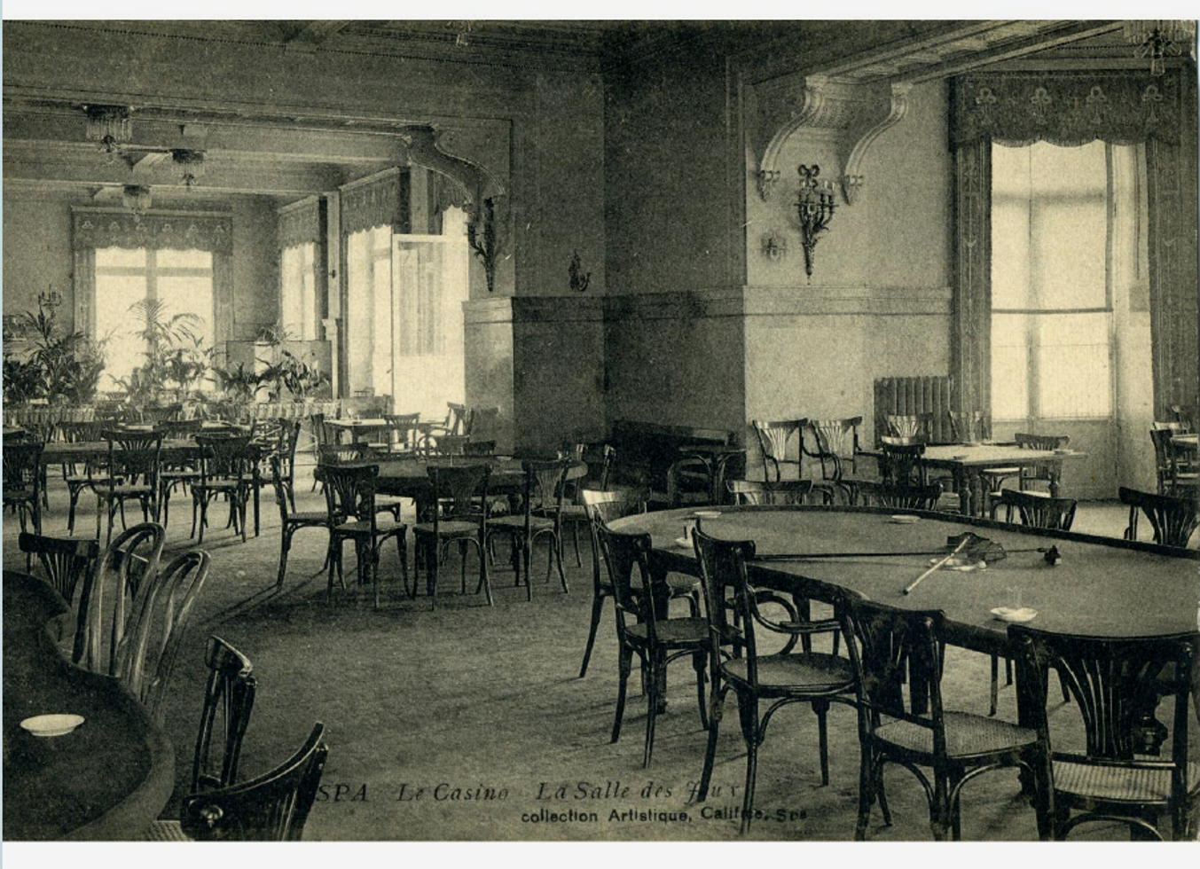 Two bistro chairs kohn n°196 in palmette, circa 1906, tanned