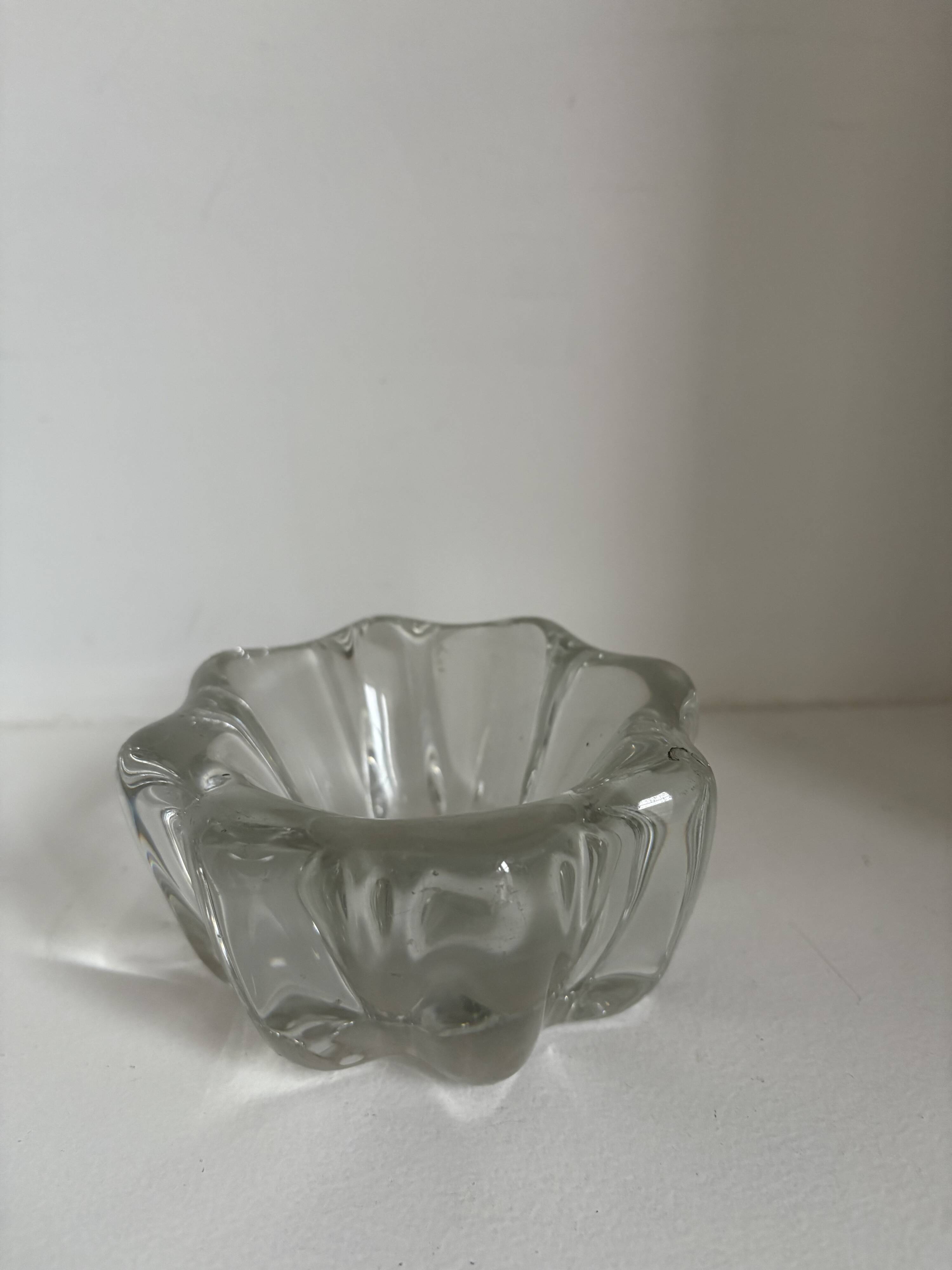 Set of 18 decorative items