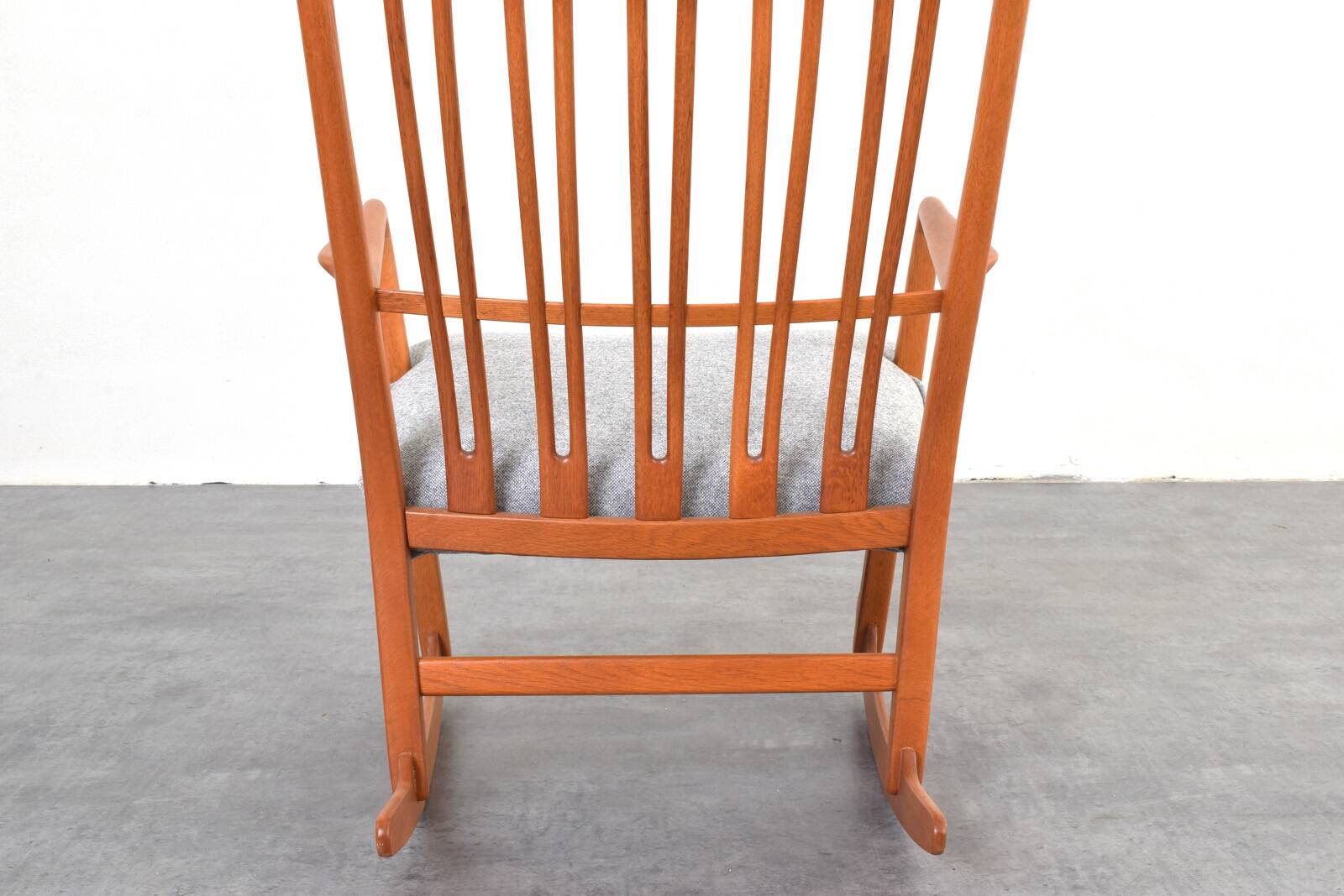 Oak ML33 Rocking Chair by Hans J. Wegner for A/S Mikael Laursen, 1950s