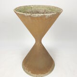 Design diabolo planter Anton Bee assisted by Willy Guhl, 1960