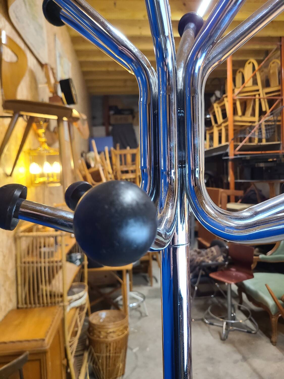 Porte manteau perroquet vintage 70 en chrome