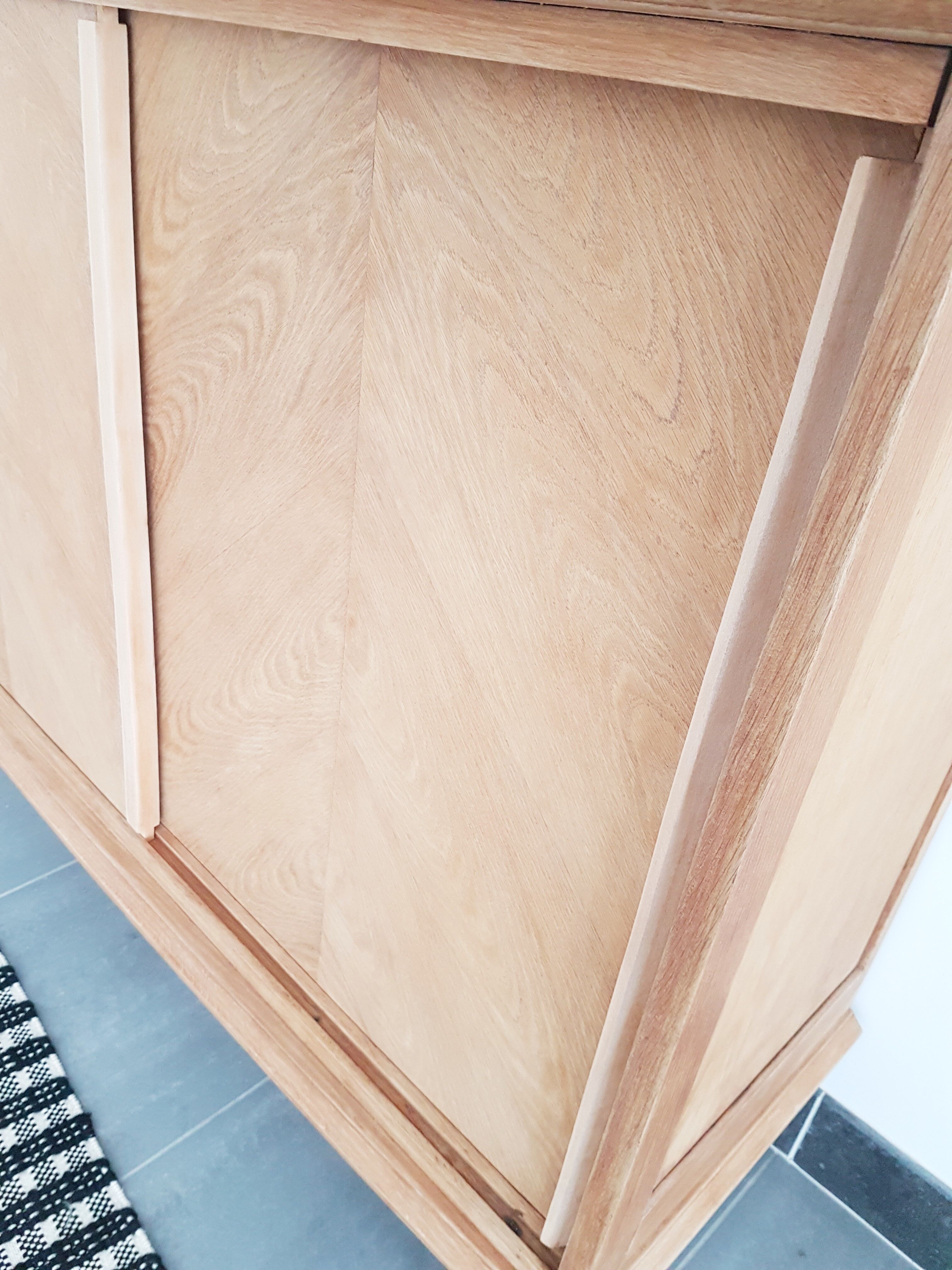 Vintage sideboard sliding doors