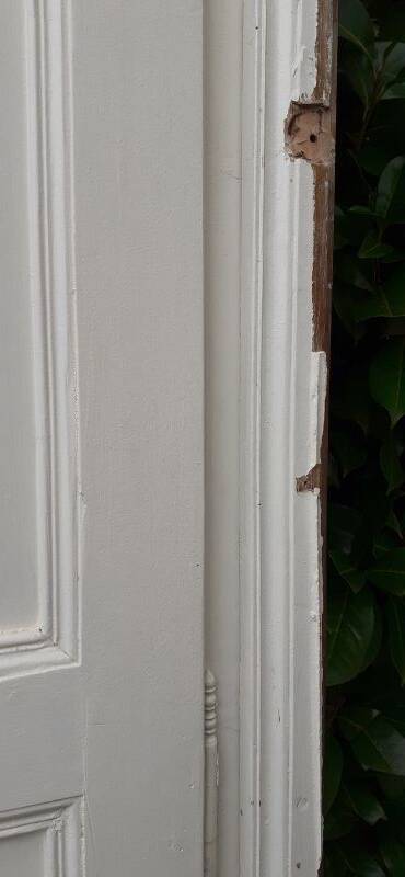 Pair of 19th-century cupboard doors and their frame (1st), woodwork