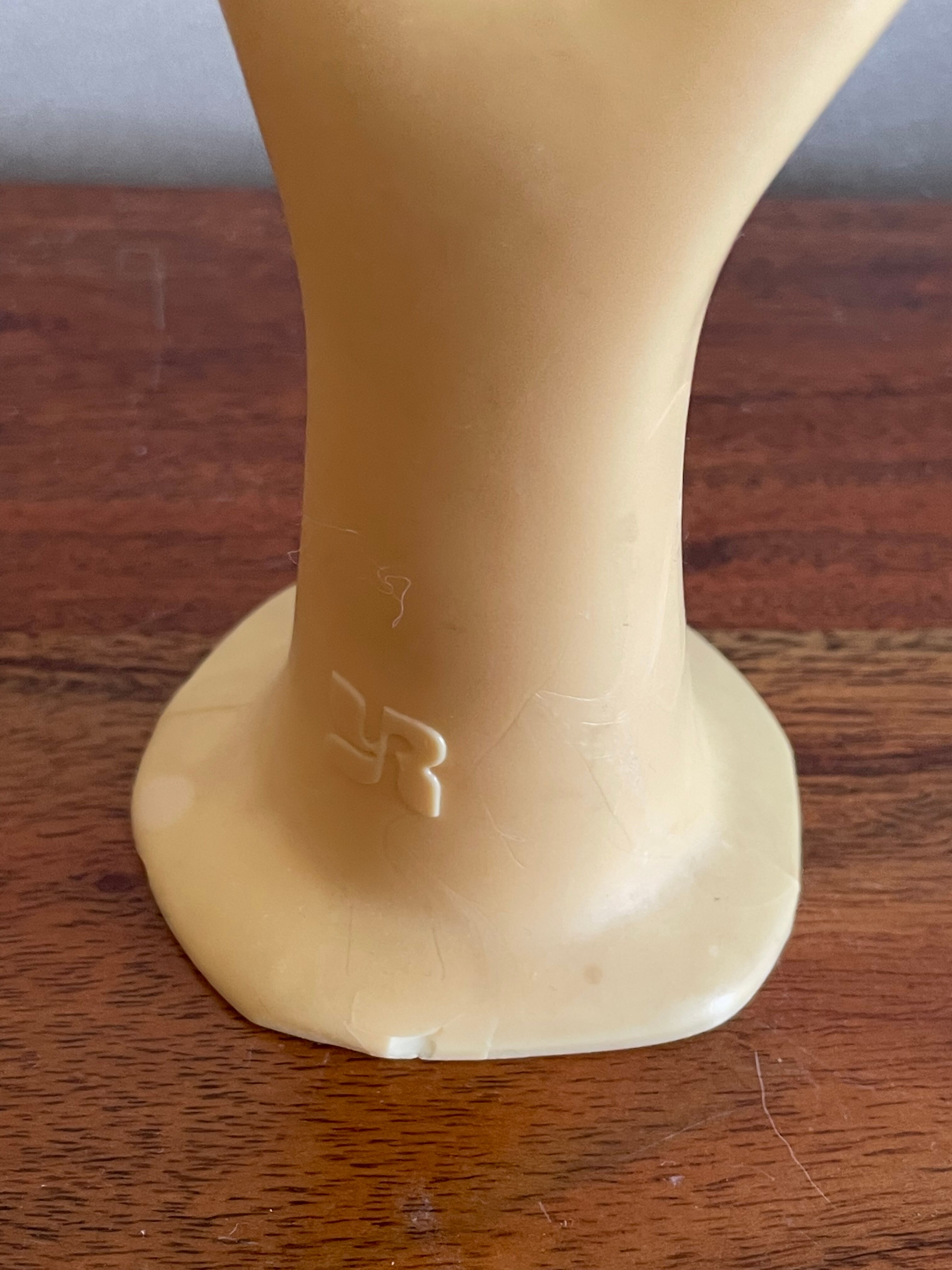 Hand fig tree in resin