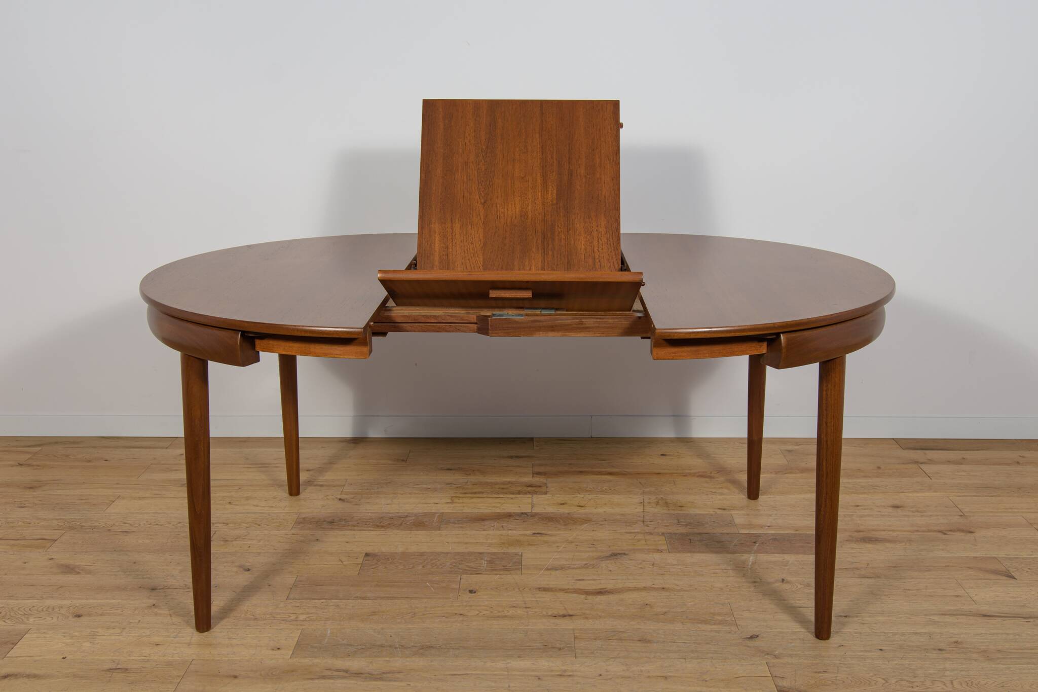 Mid-Century Teak Dining Table & Chairs by Hans Olsen for Frem Røjle.