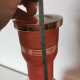 vase en verre peint , aspect granité rouge et doré
