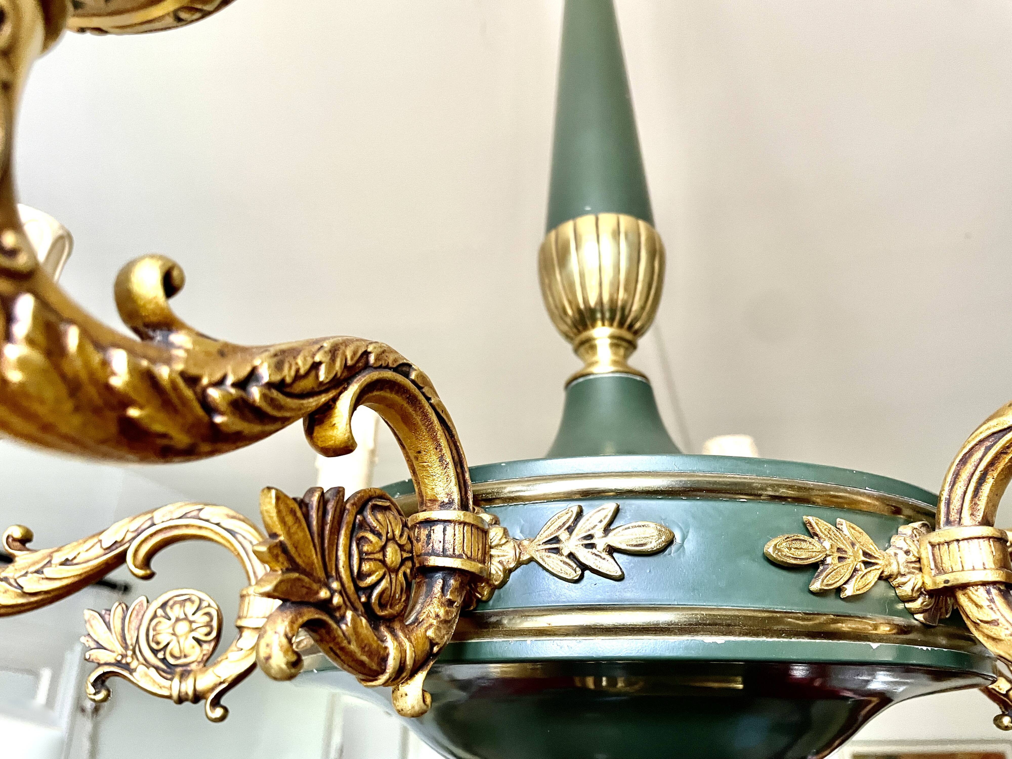 Green and gilded bronze empire chandelier with 6 lights