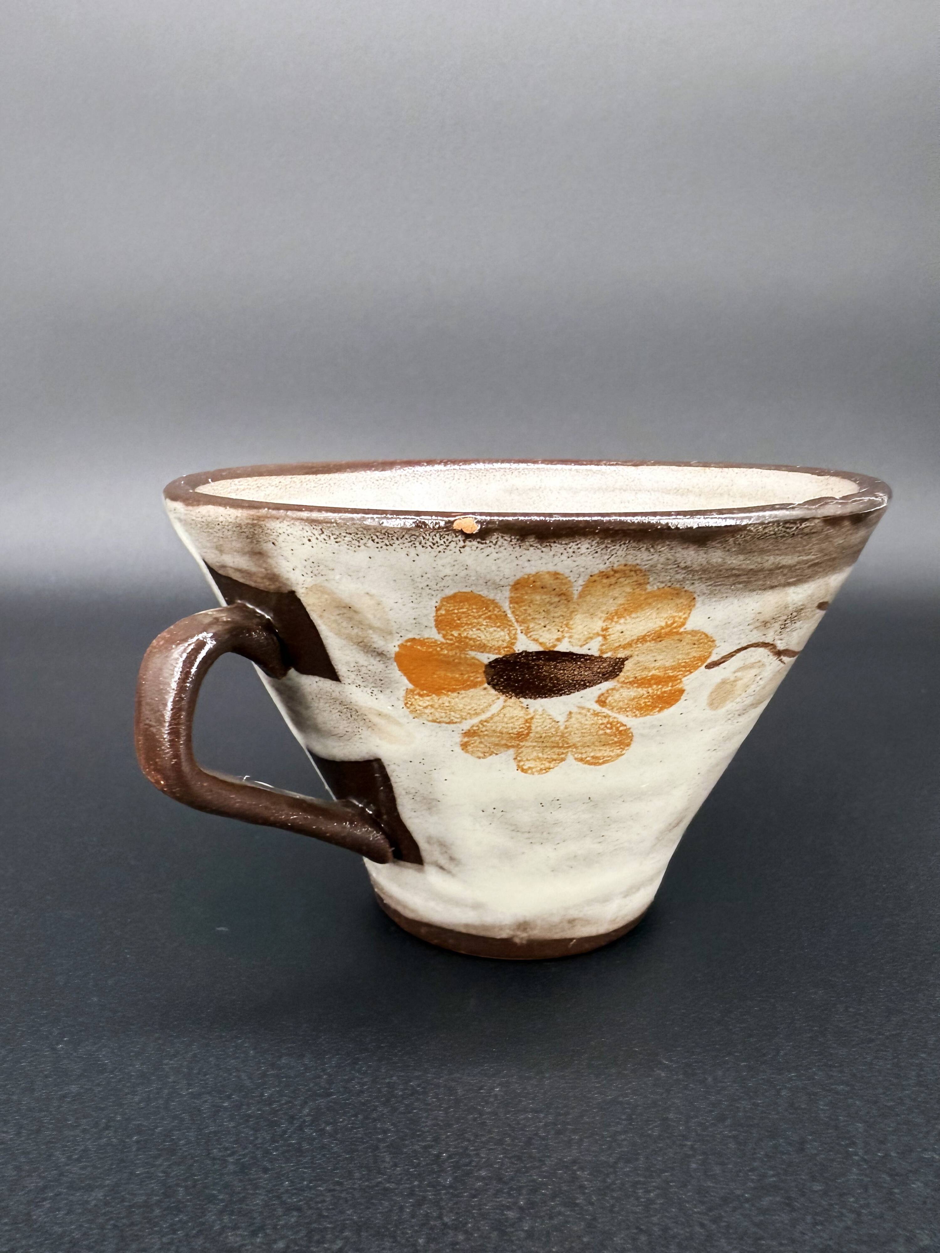 Pair of vintage 70s stoneware cups – matcha or coffee