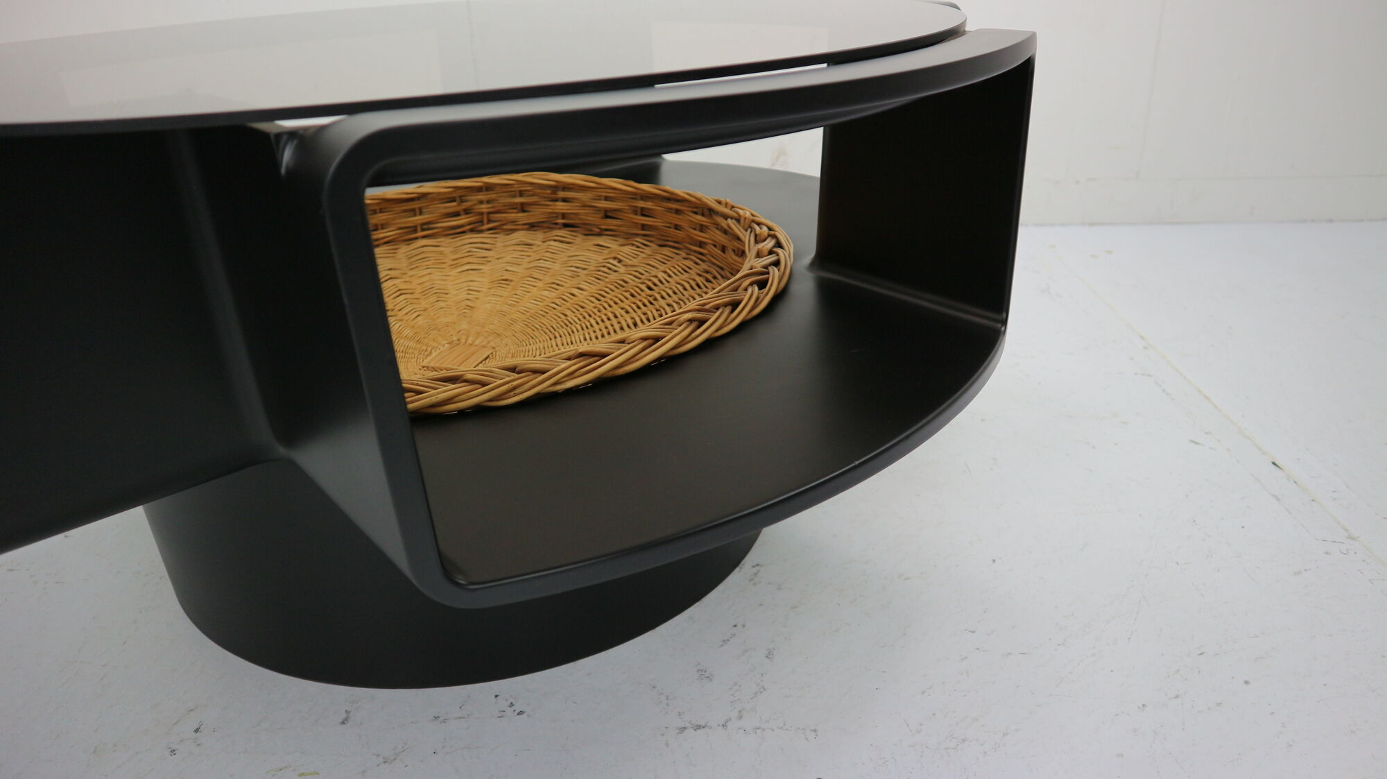 Space Age Ufo coffee table by Jean Maneval, Meubilier De France, 1960