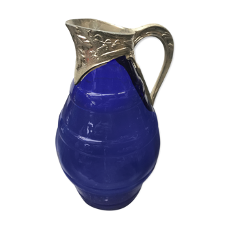 Pichet carafe art déco verre moulé bleu avec anse métal vintage