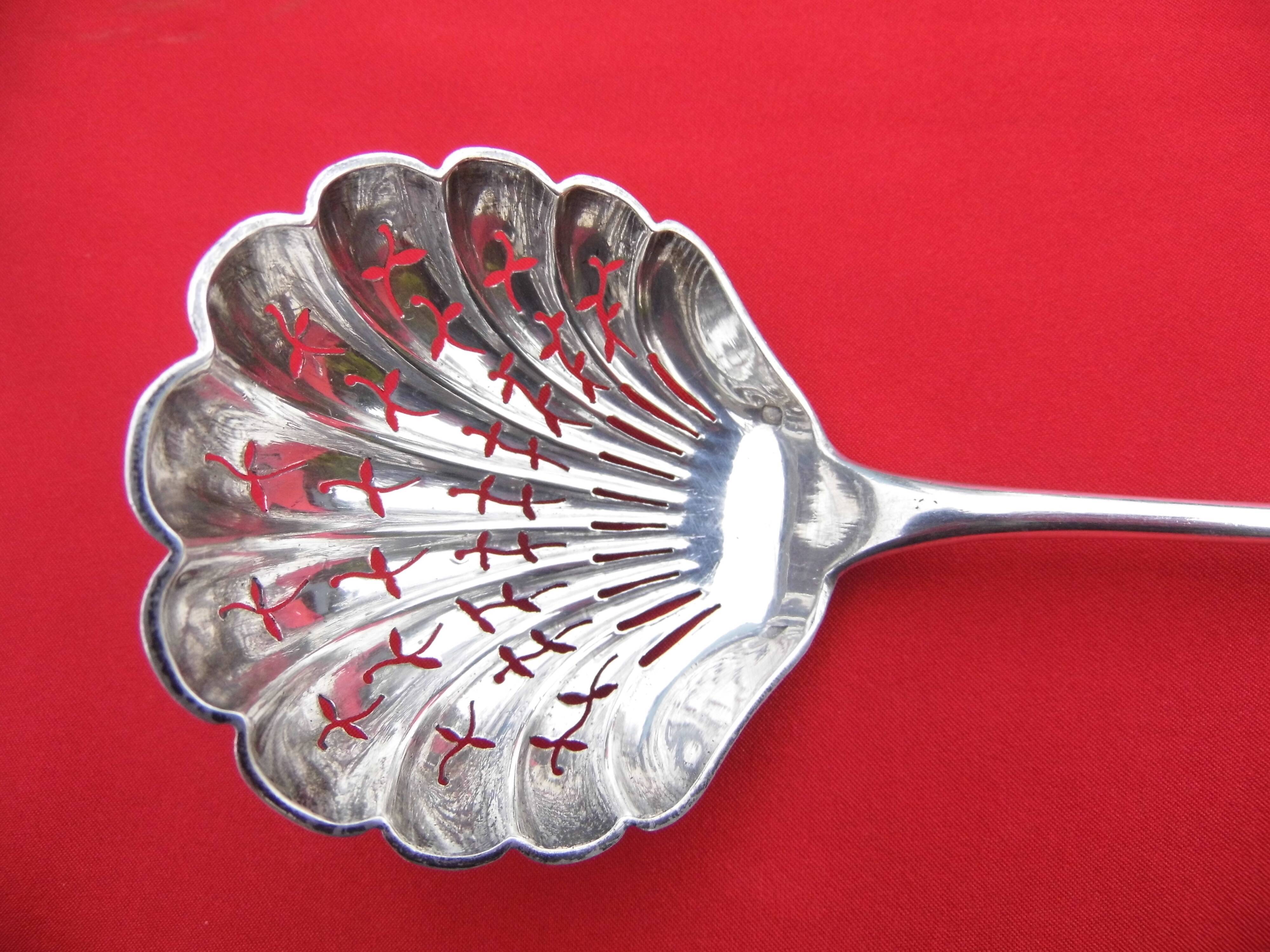 Spoon, spoon to sprinkle, sprinkler, sugar spoon, nineteenth century solid silver