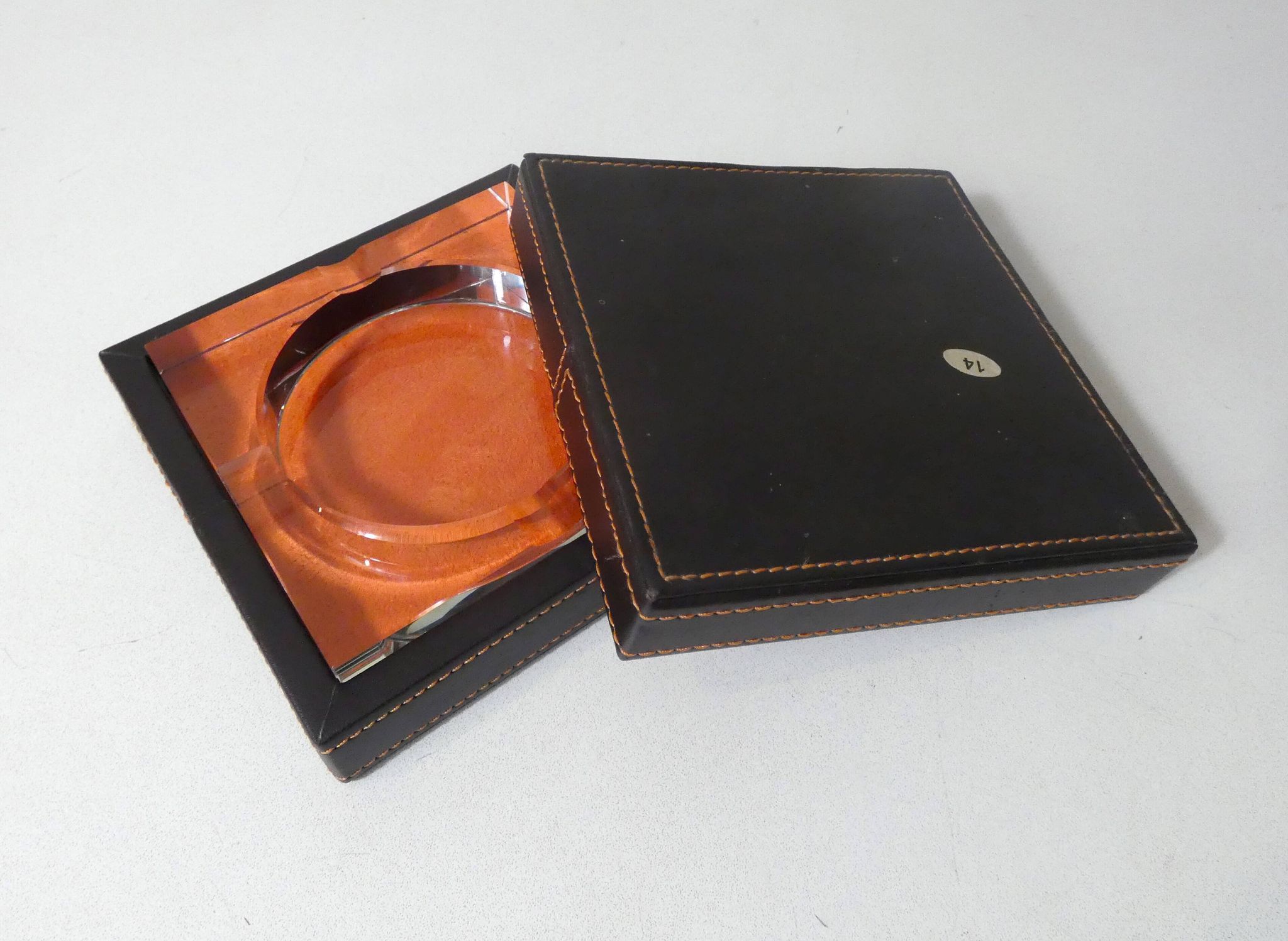 Coffret cendrier en verre et cuir vintage