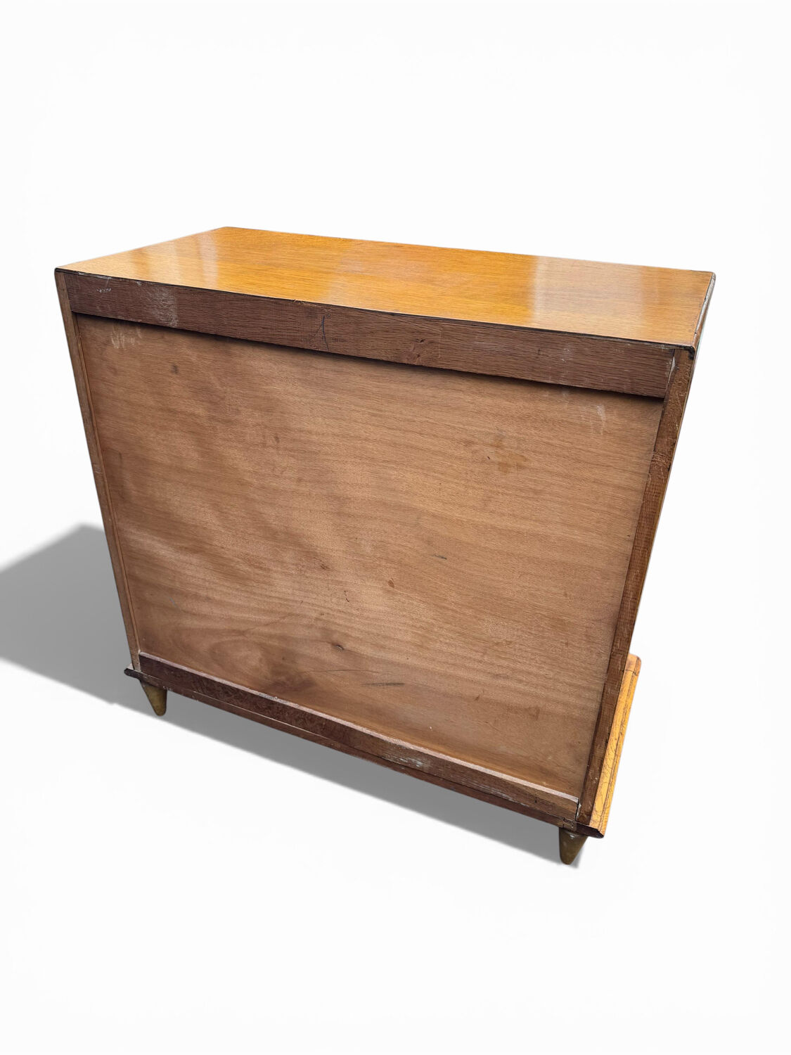 Vintage 1970s chest of drawers: wood and rattan, splayed legs.