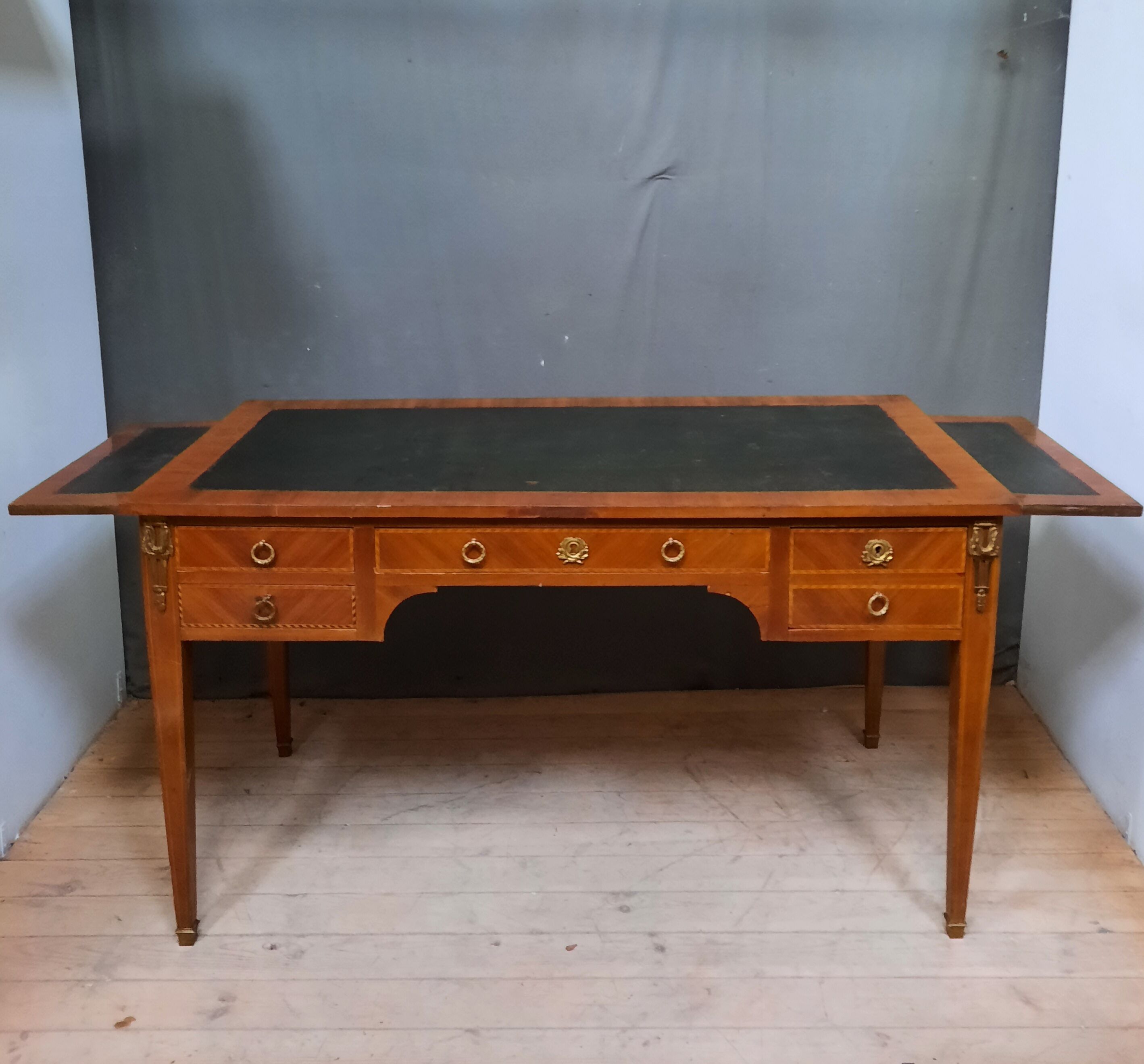 Desk flat fine nineteenth louis XVI style