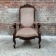 Fauteuil français en bois sculpté