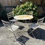 1830 period garden furniture: 1 iron table and 4 iron and wood chairs