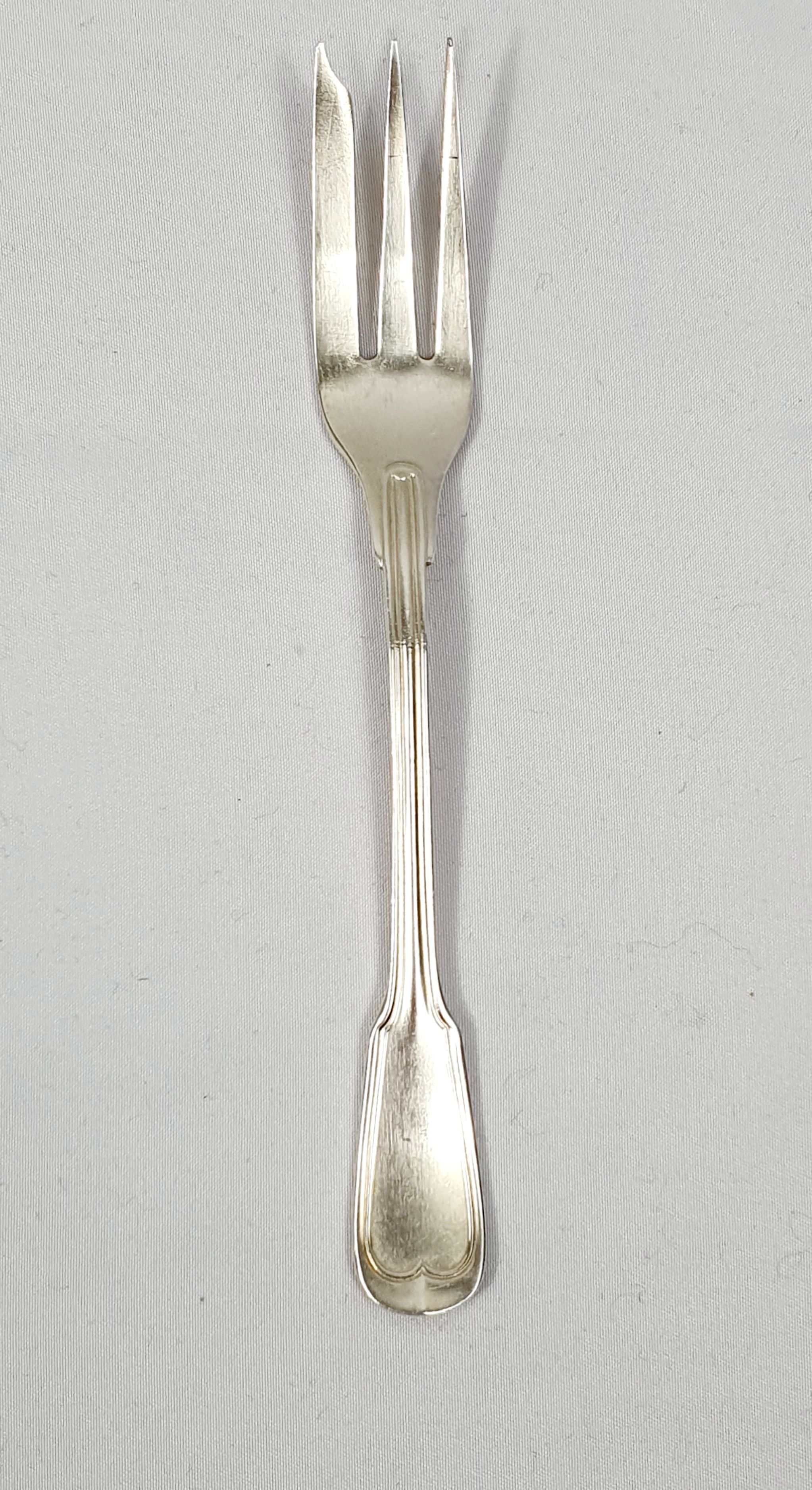 11 dessert forks Silver plated Christofle cakes 24 g vintage antique 1844 - 1935