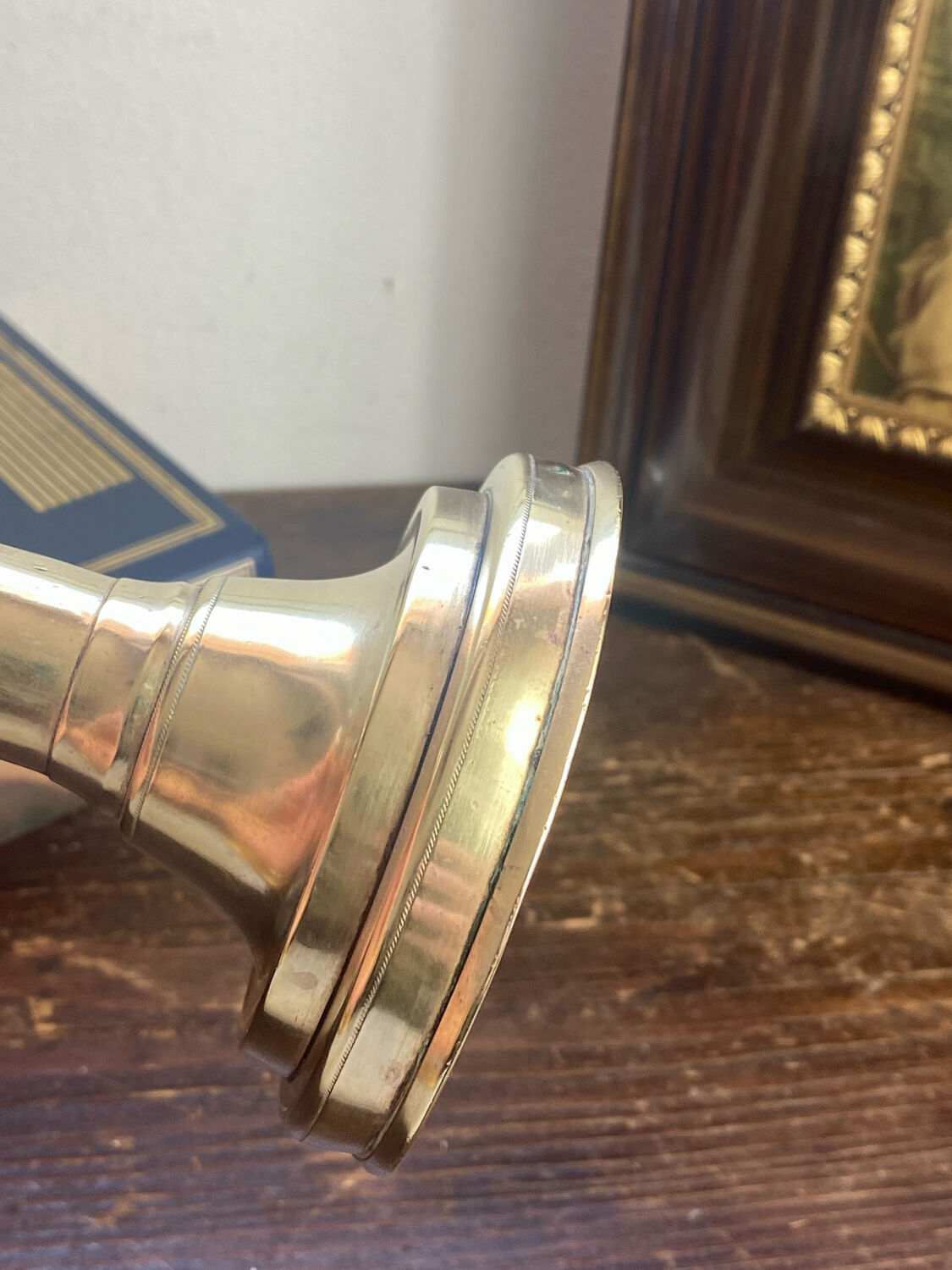 Push candle holder in brass