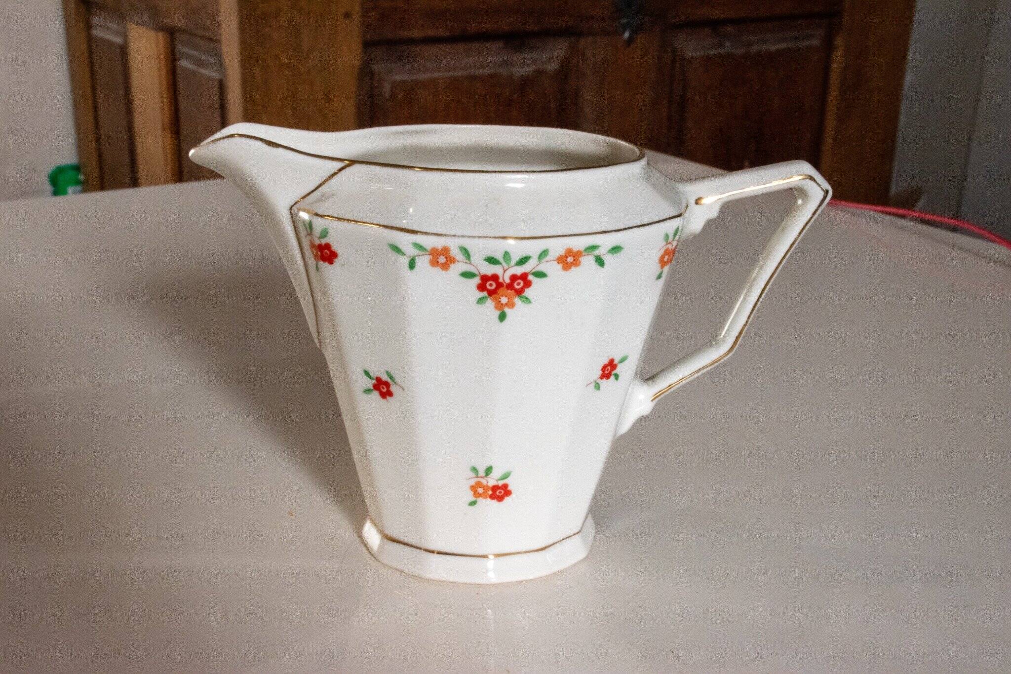 Pot à lait en porcelaine de Tchécoslovaquie, décor fleuri vintage