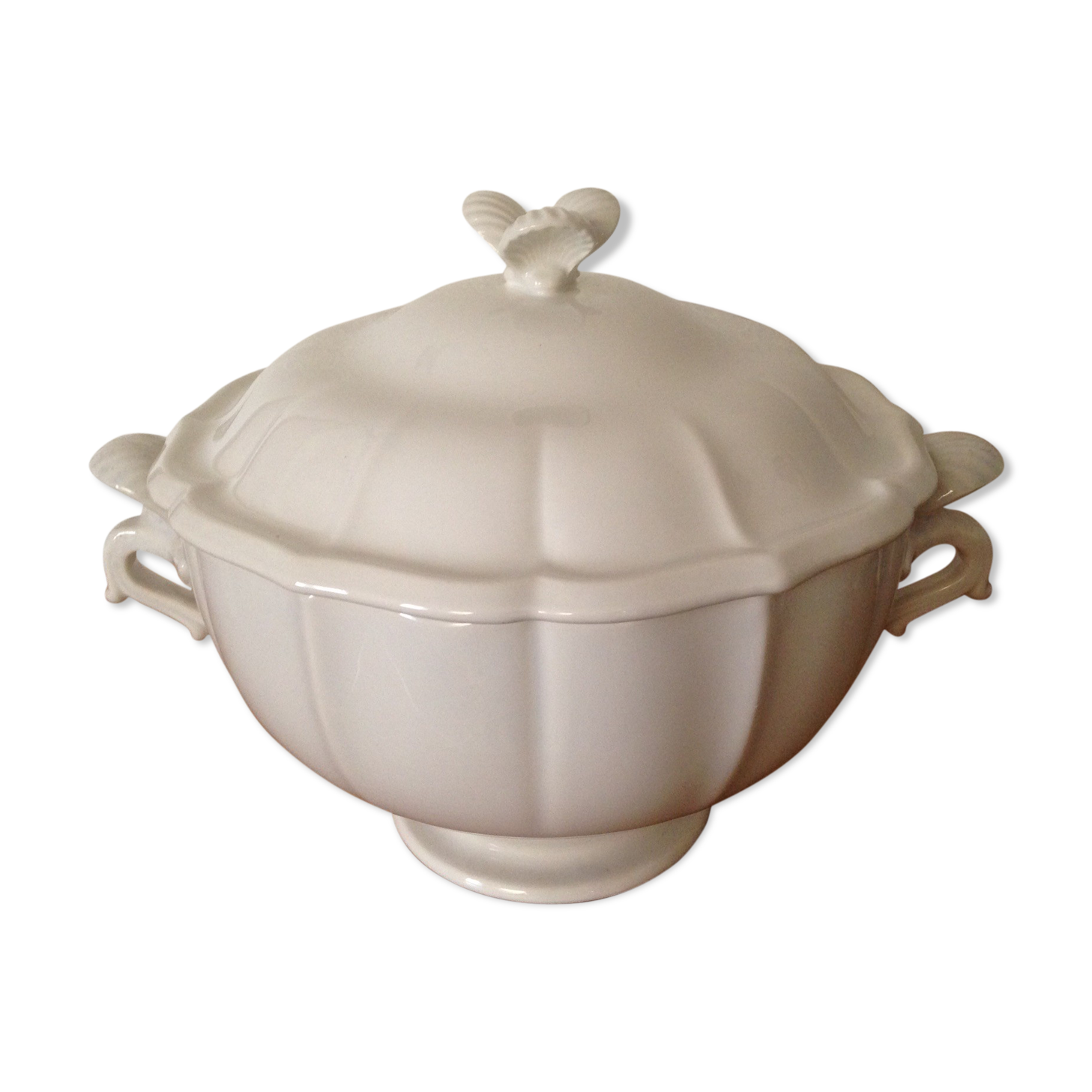 Ancient Gien Soupiere