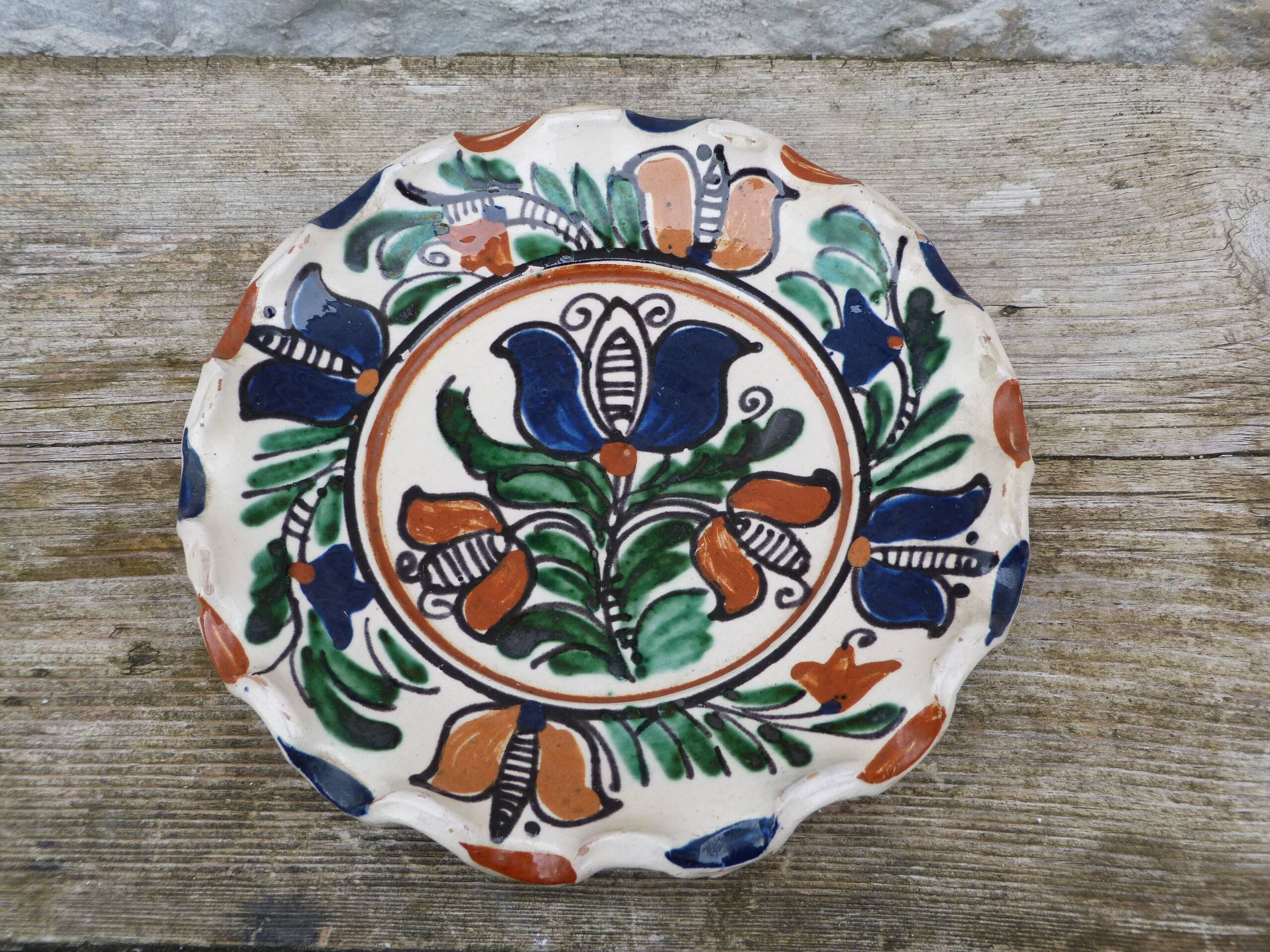 Traditional Romanian pottery bowl, signed Korond