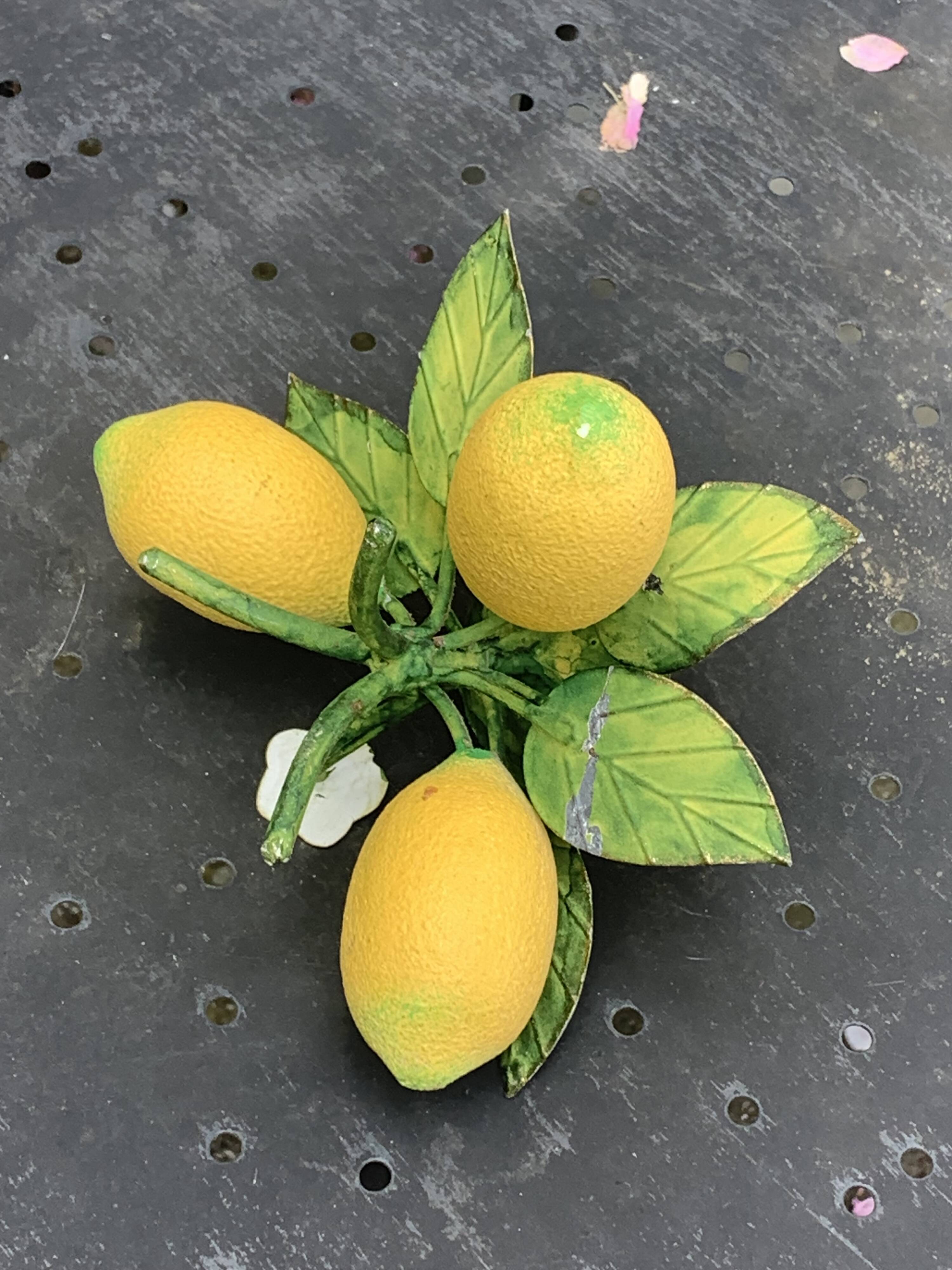 Metal candle holder vintage lemons