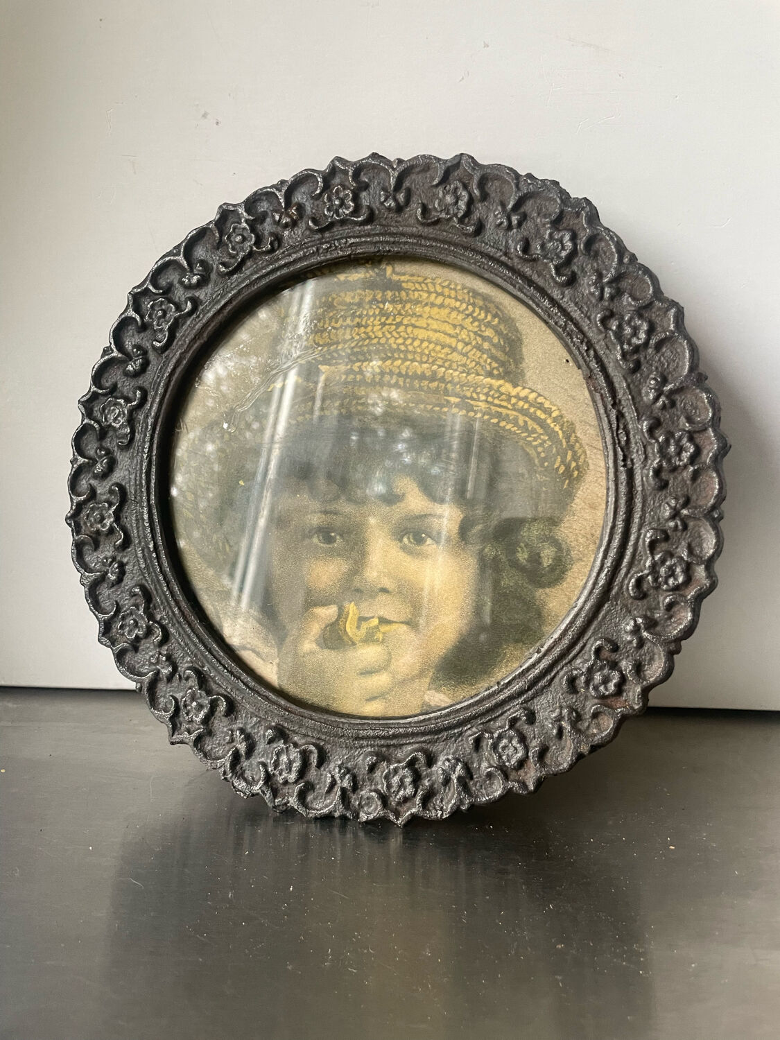 Metal cast iron picture frame