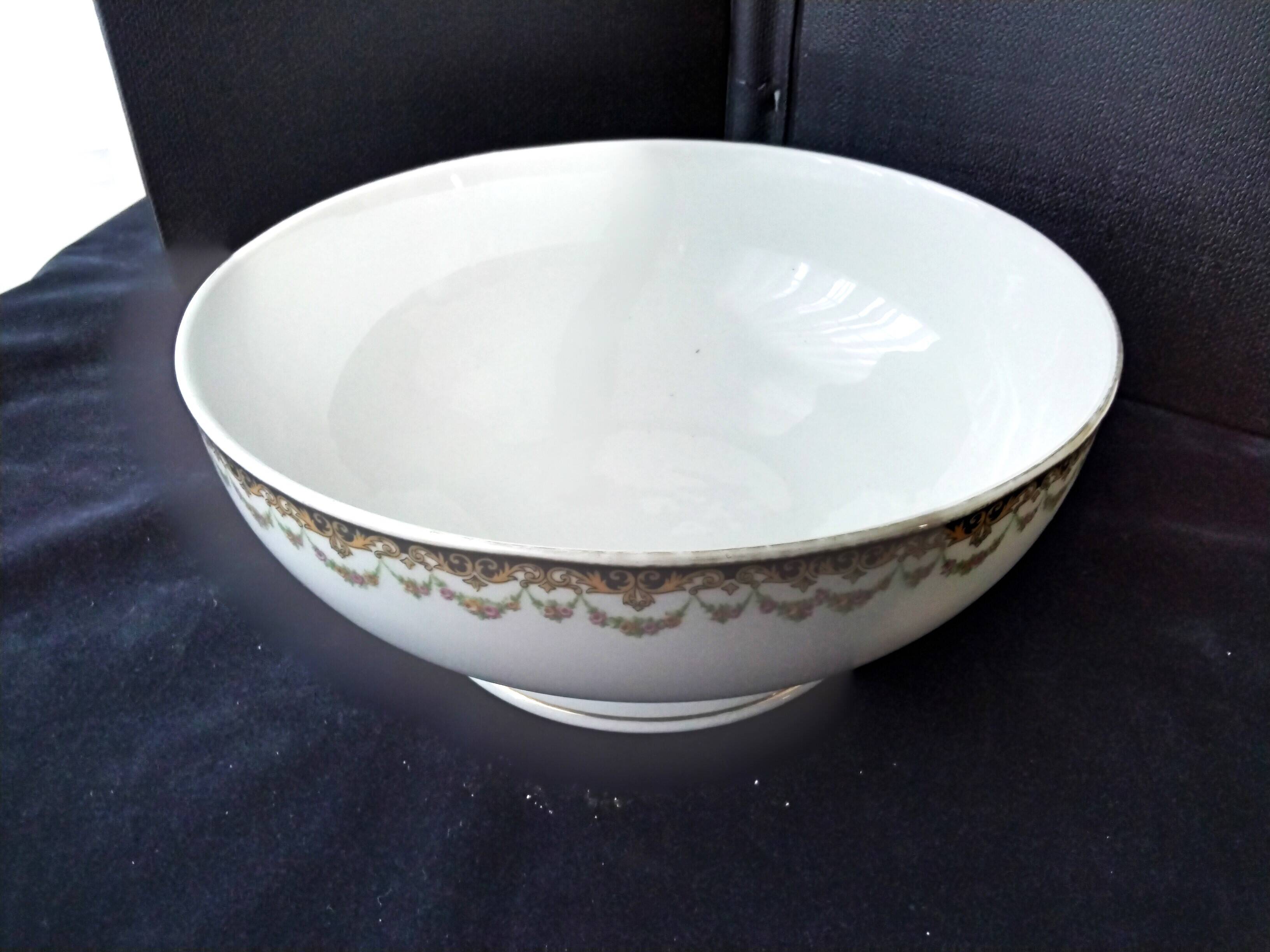 Moutardier en porcelaine de Limoges, doré or fin, Avec Soucoupe Et