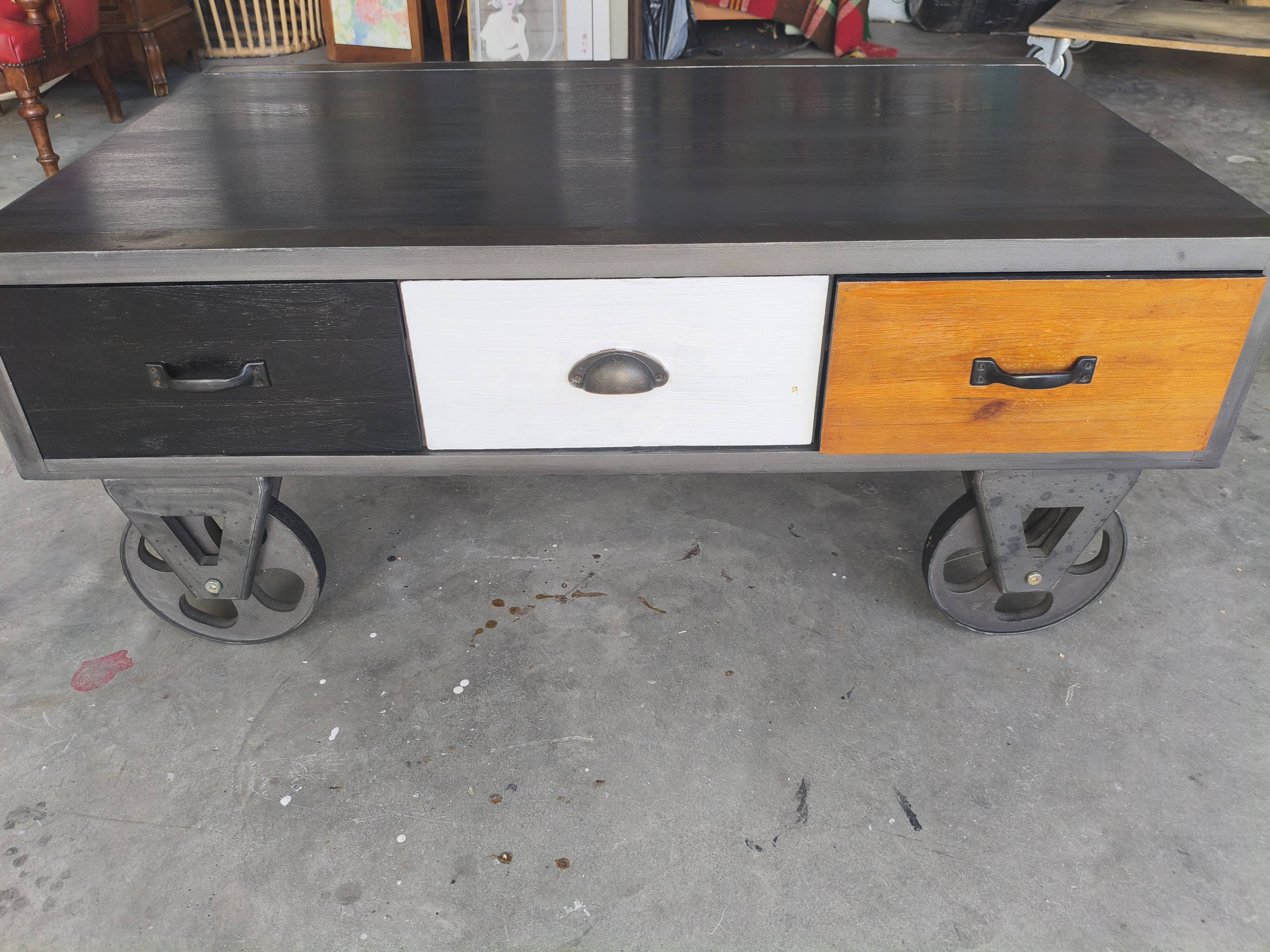 Table basse industrielle