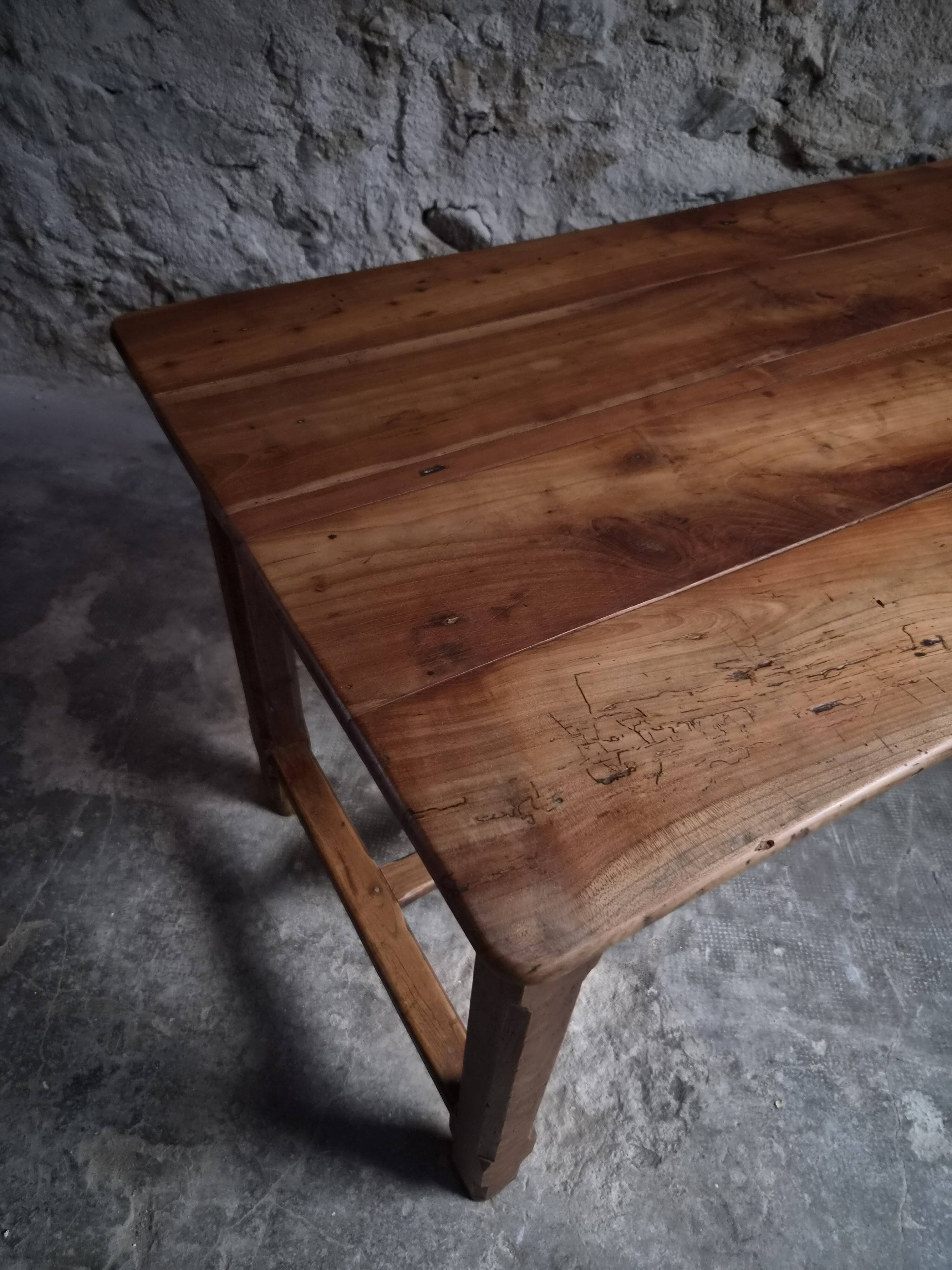 Old farmhouse table in French cherry wood | Auvergne | Circa 1750–1800